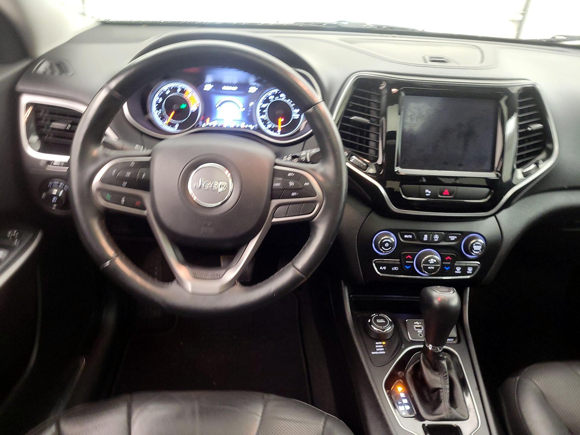 Thumbnail: 2019 Jeep Cherokee - 10