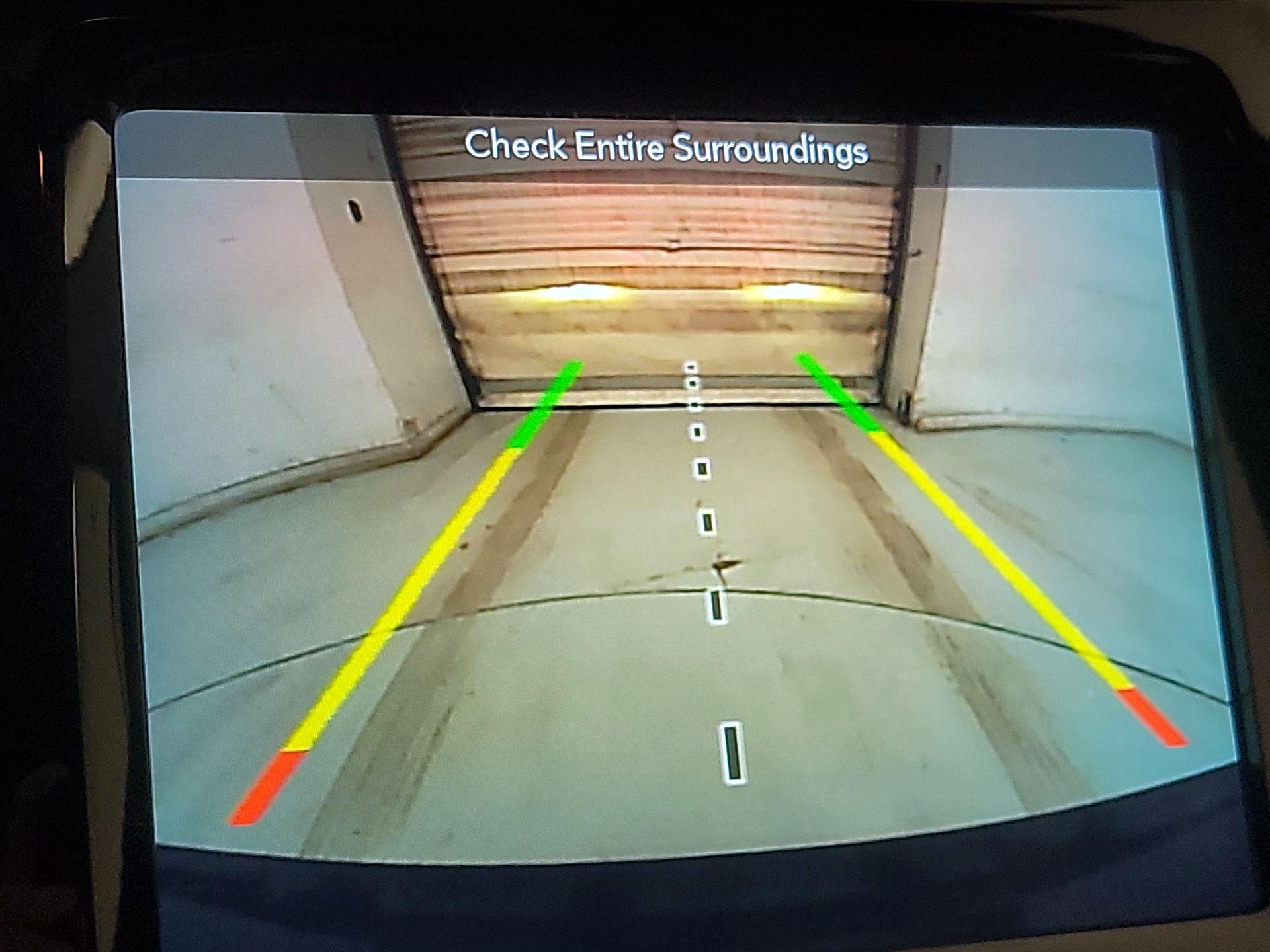 Thumbnail: 2019 Jeep Cherokee - 14