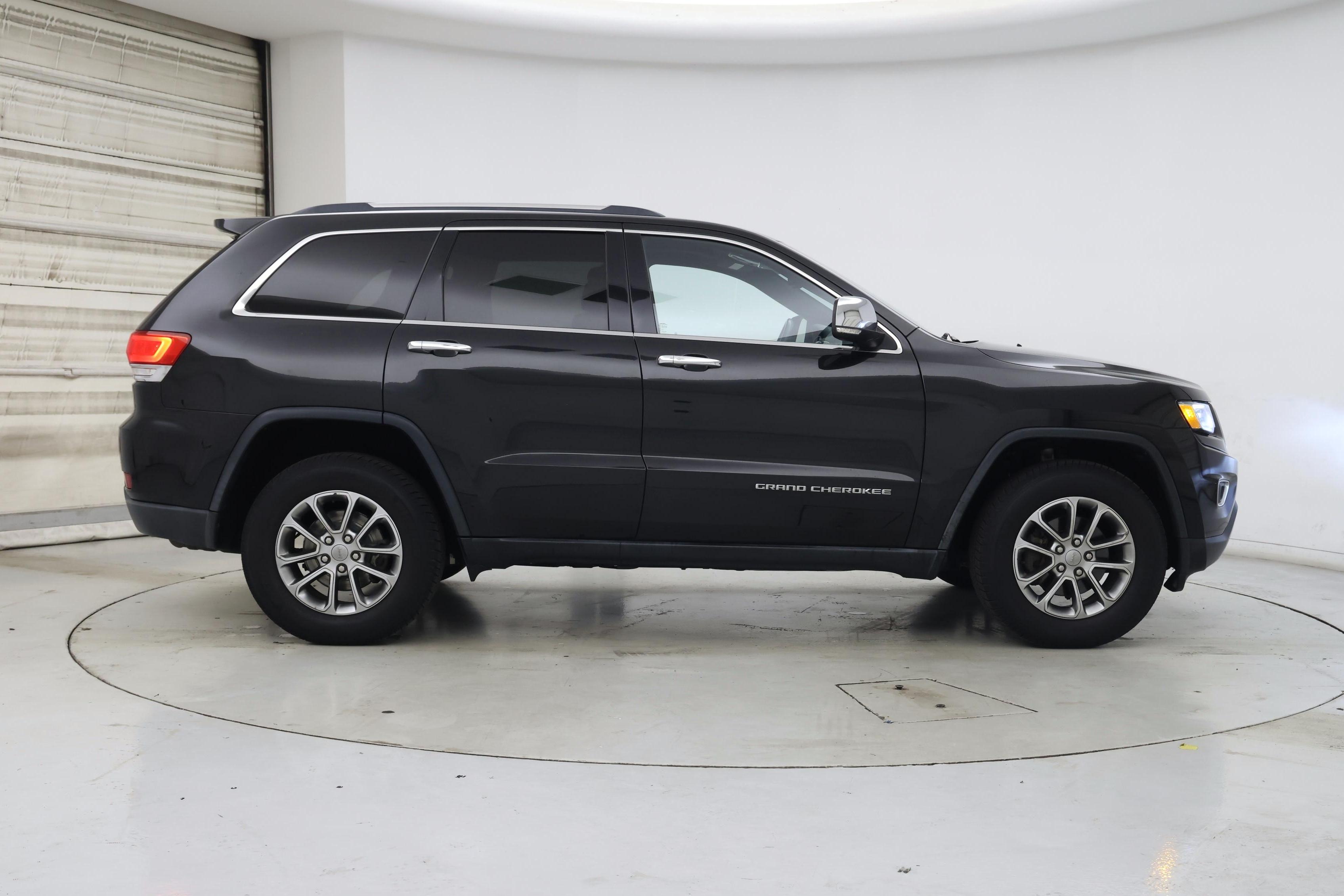 Thumbnail: 2016 Jeep Grand Cherokee - 7
