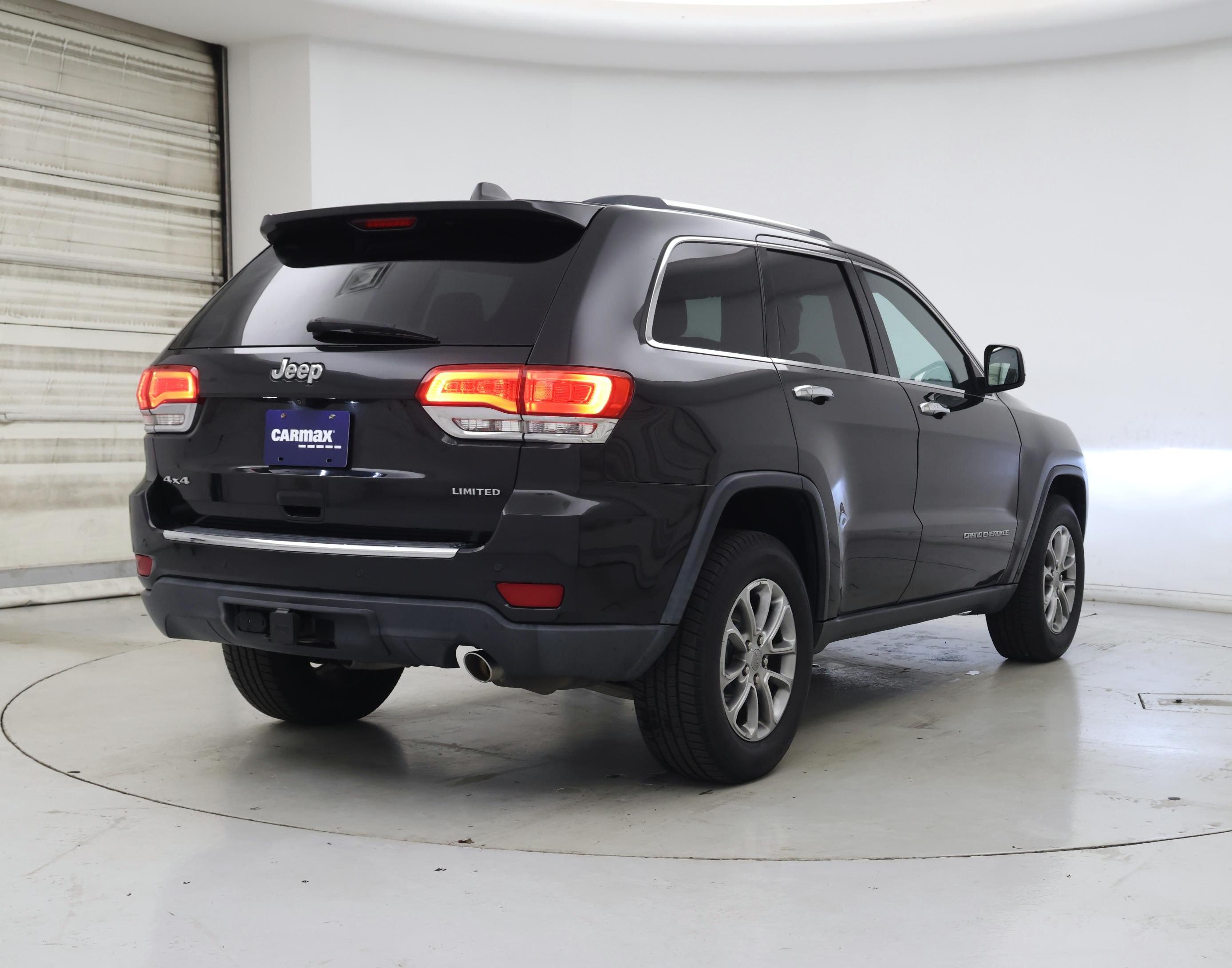 Thumbnail: 2016 Jeep Grand Cherokee - 8