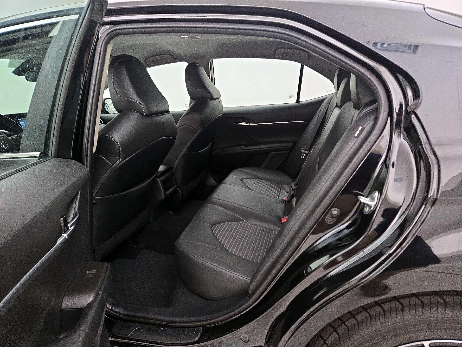 Thumbnail: 2022 Toyota Camry - 19