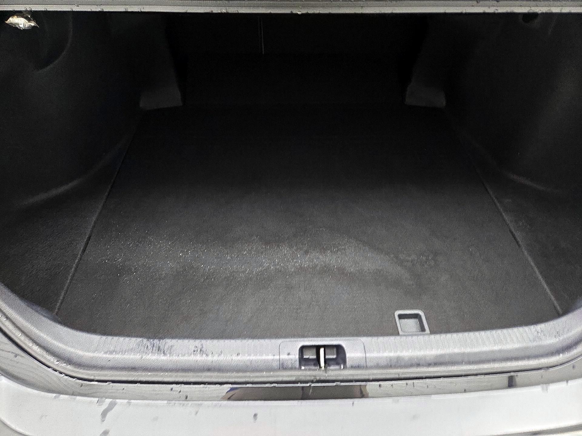 Thumbnail: 2022 Toyota Camry - 20