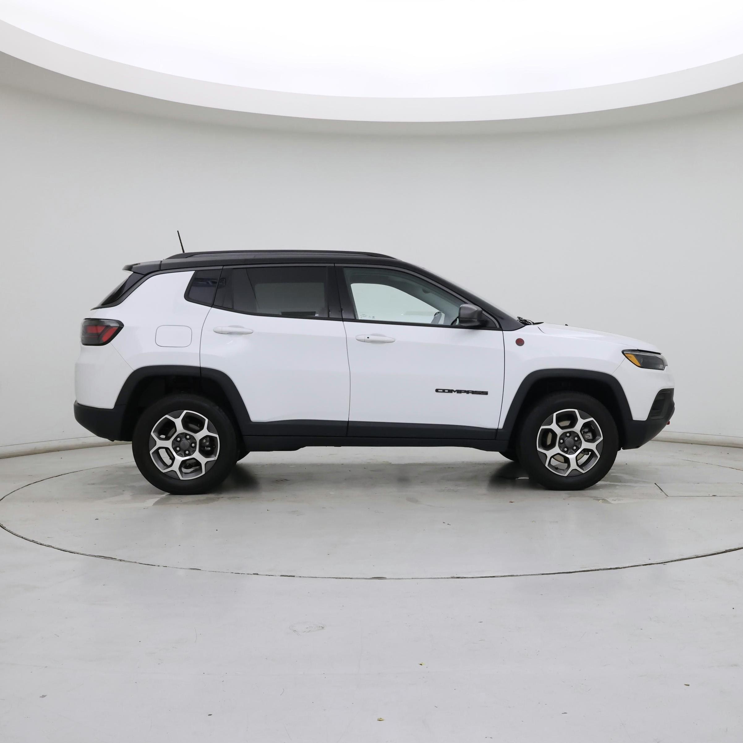 Thumbnail: 2022 Jeep Compass - 7