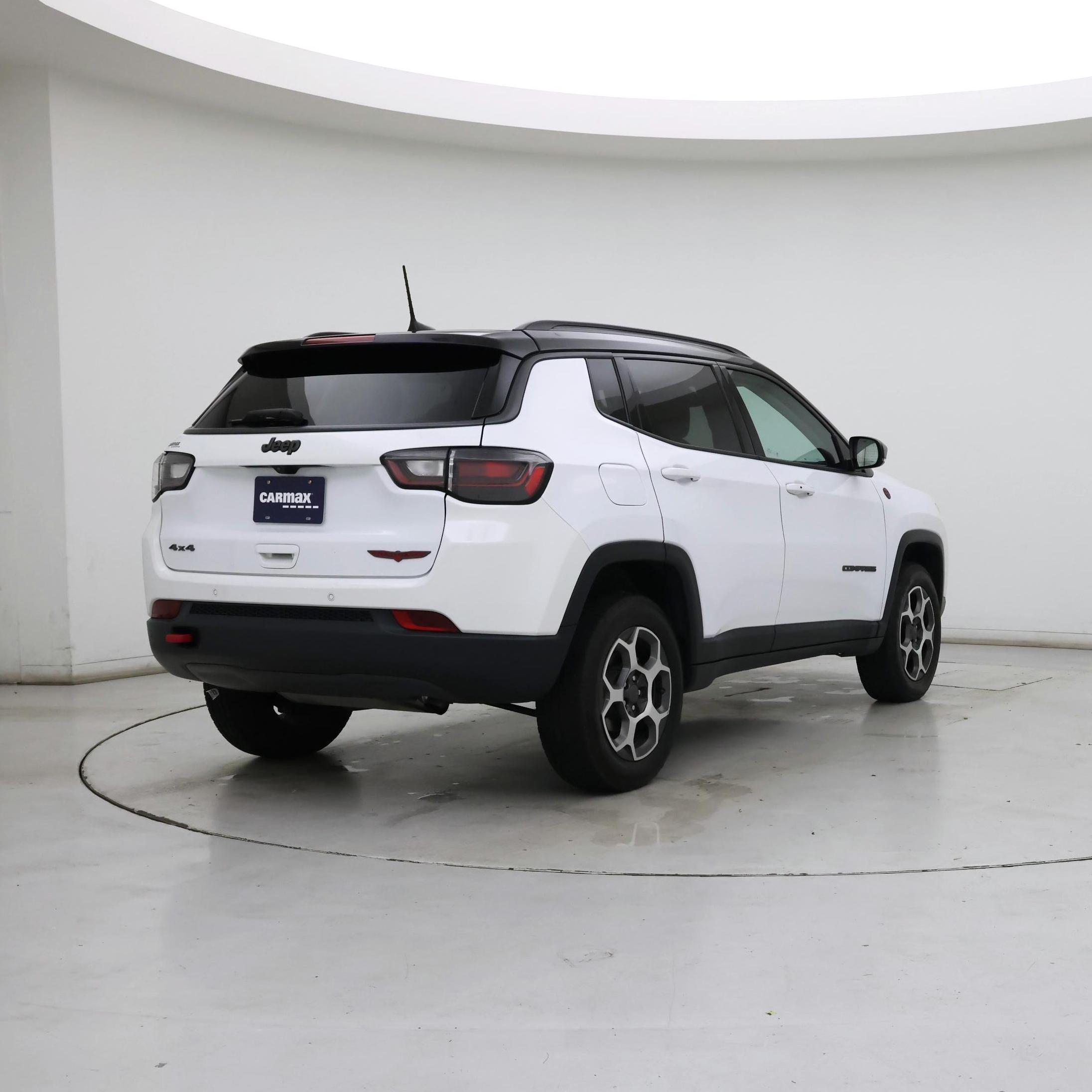 Thumbnail: 2022 Jeep Compass - 8