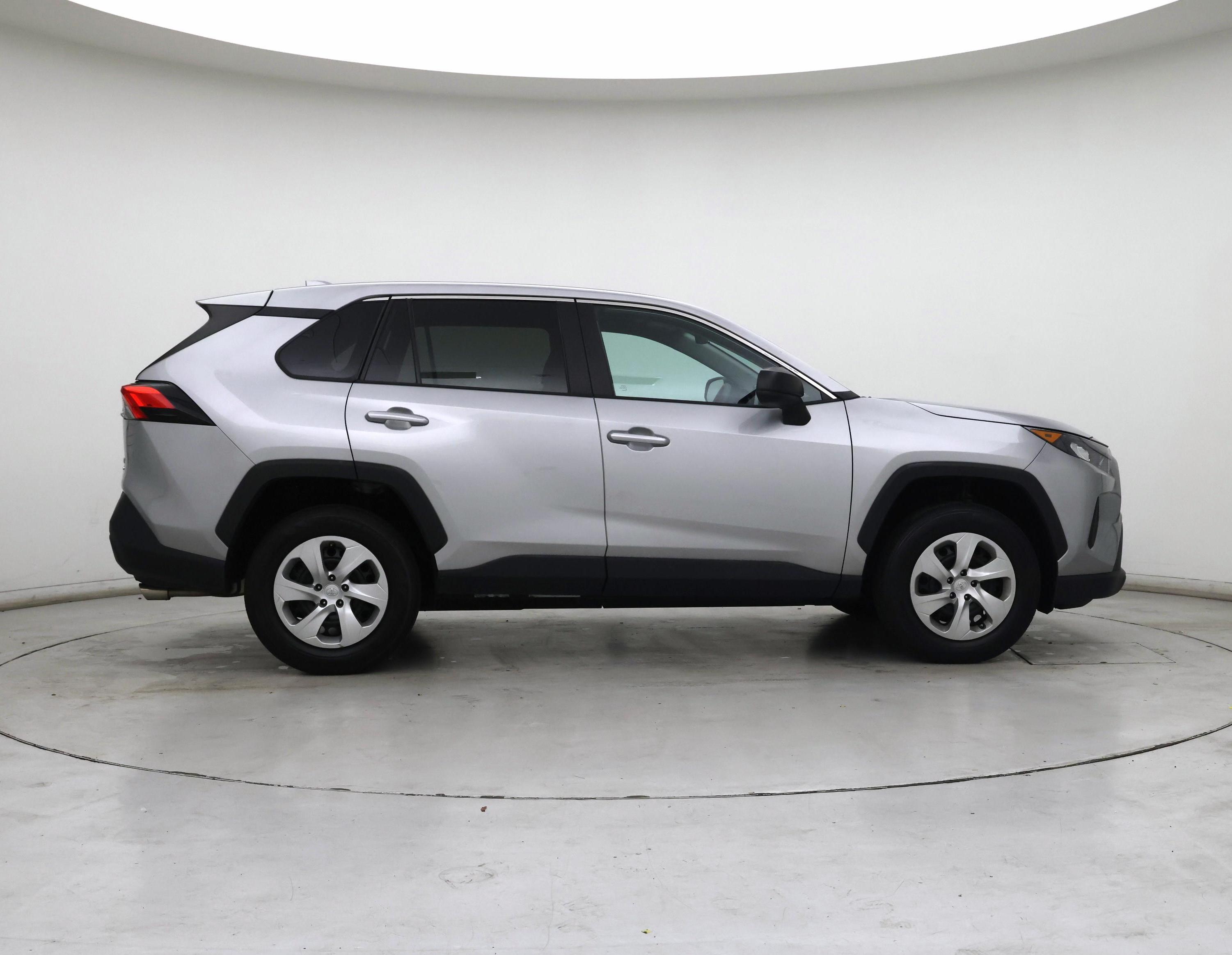 Thumbnail: 2022 Toyota RAV4 - 7