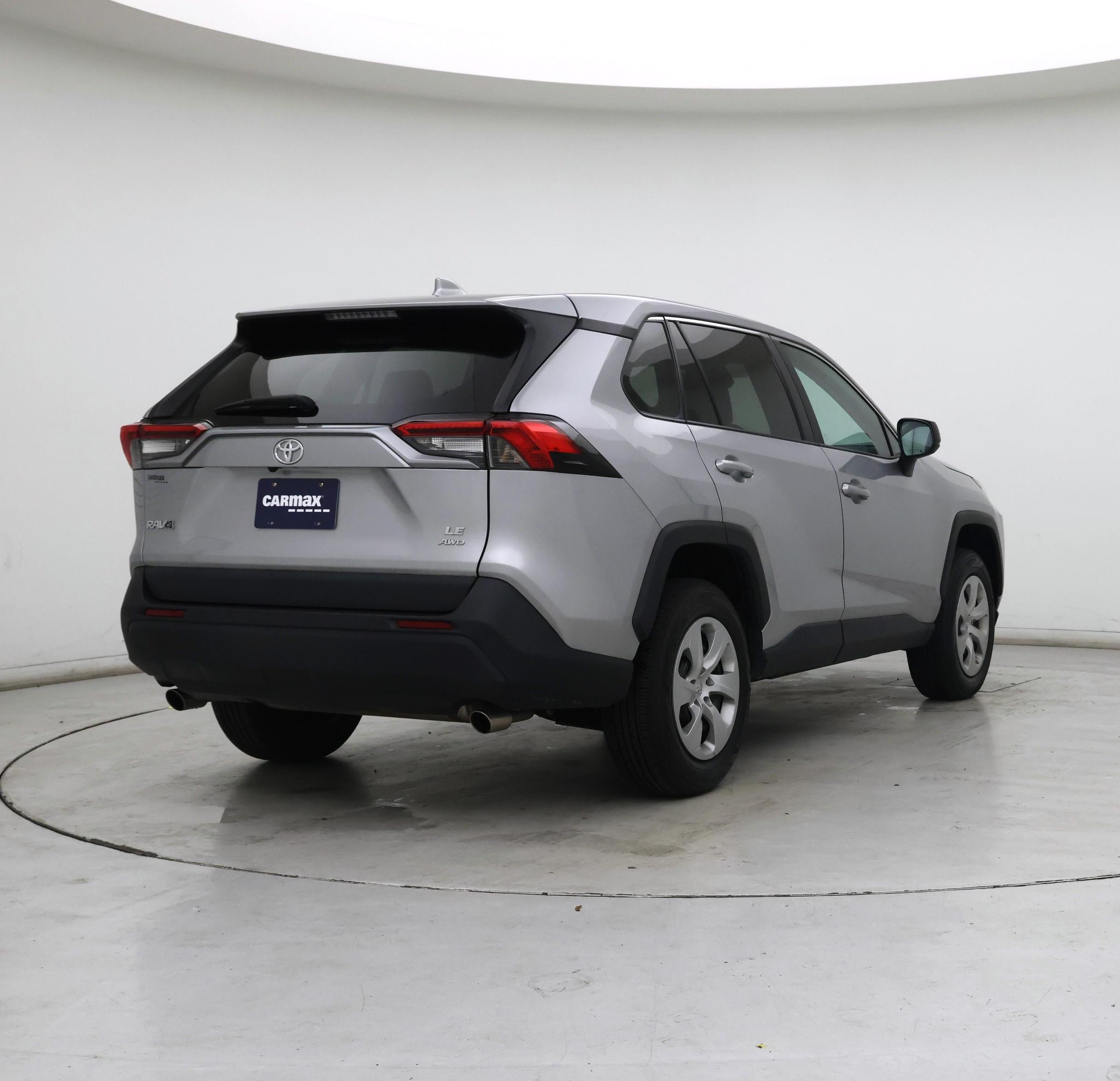 Thumbnail: 2022 Toyota RAV4 - 8