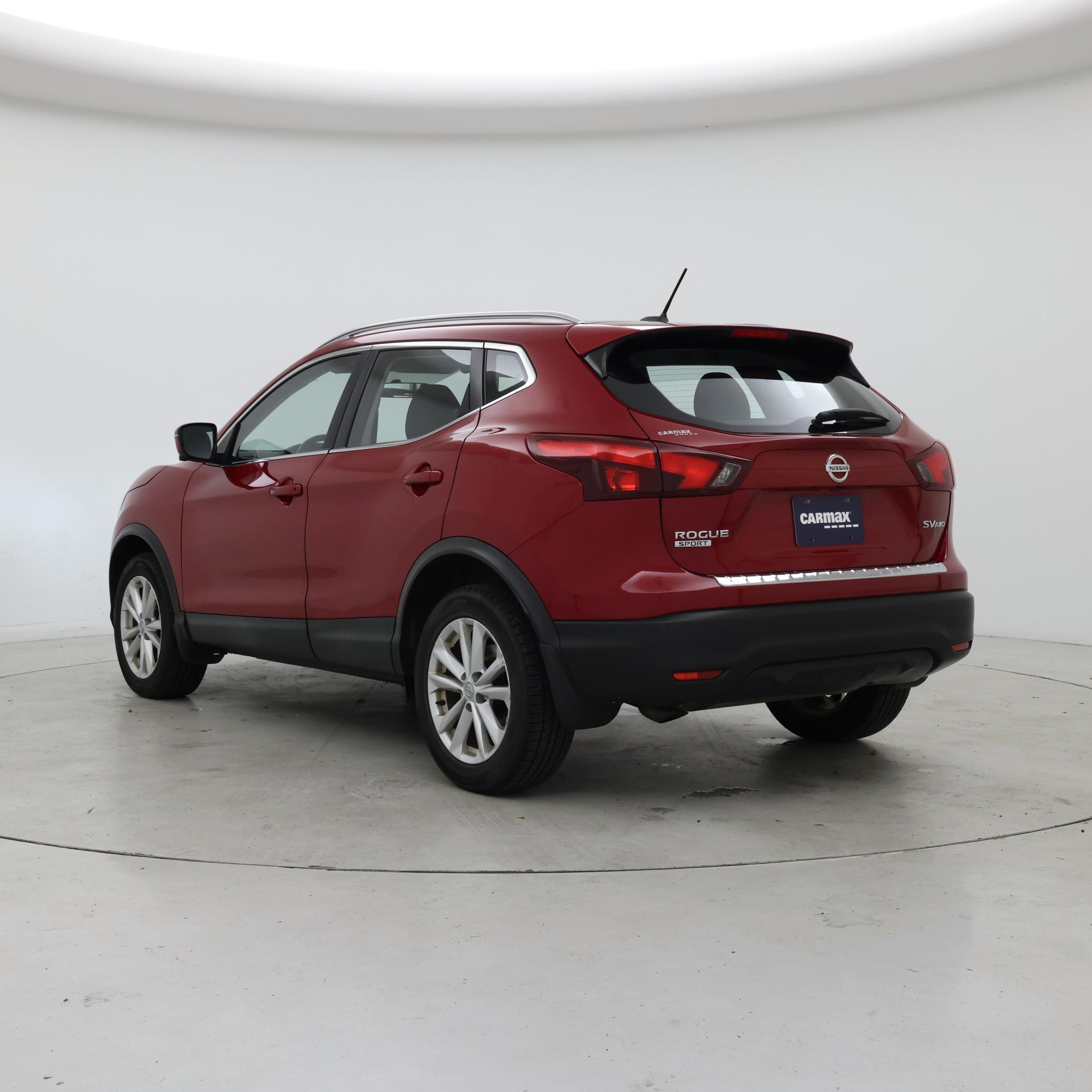 Thumbnail: 2017 Nissan Rogue Sport - 2