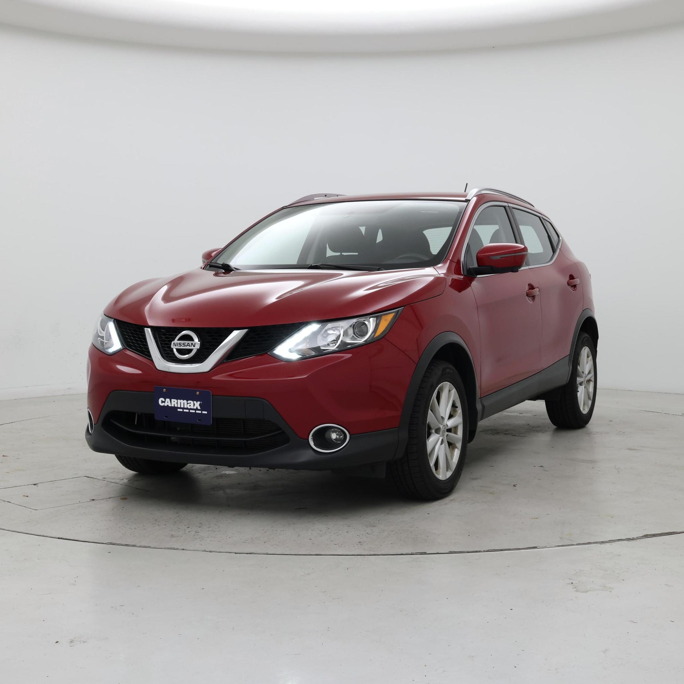 Thumbnail: 2017 Nissan Rogue Sport - 4