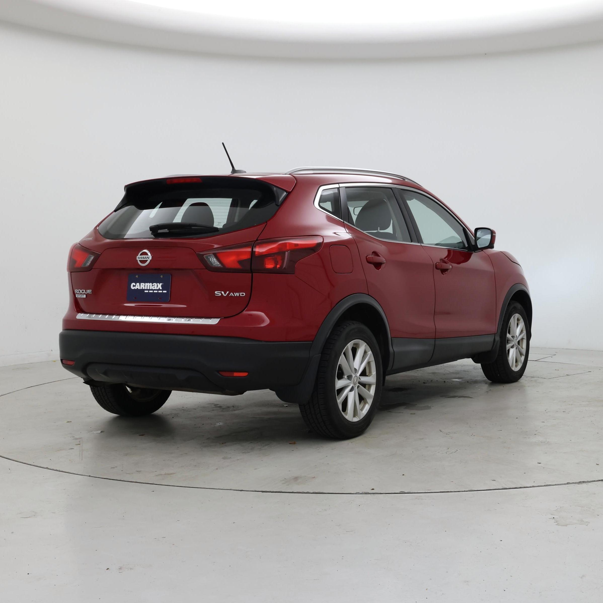 Thumbnail: 2017 Nissan Rogue Sport - 8