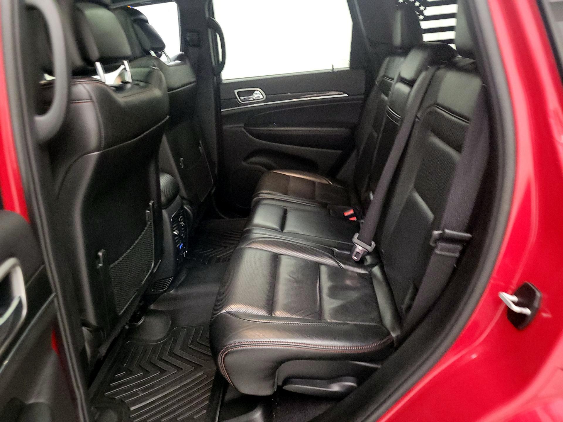 Thumbnail: 2018 Jeep Grand Cherokee - 18