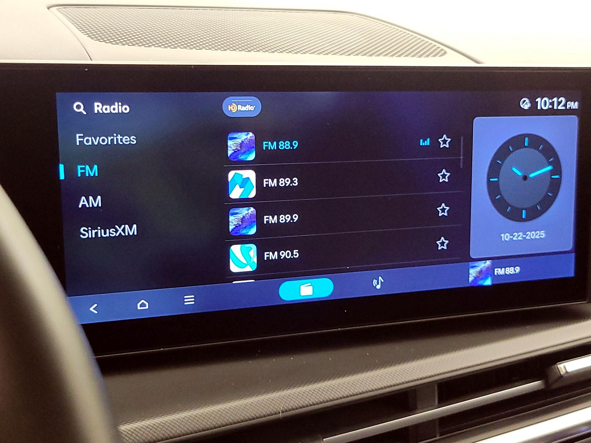 Thumbnail: 2025 Hyundai Santa Fe - 16