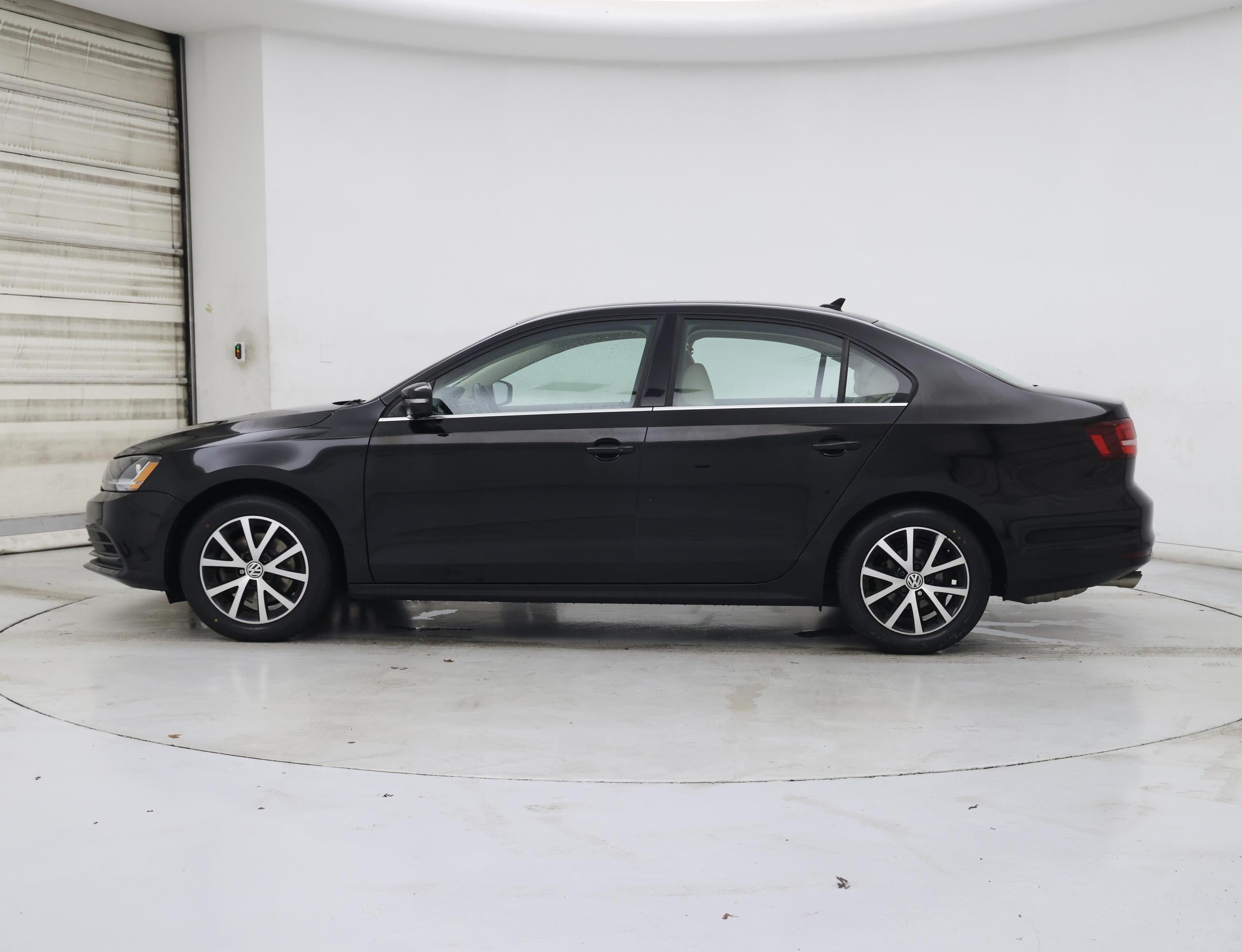 Thumbnail: 2017 Volkswagen Jetta - 3