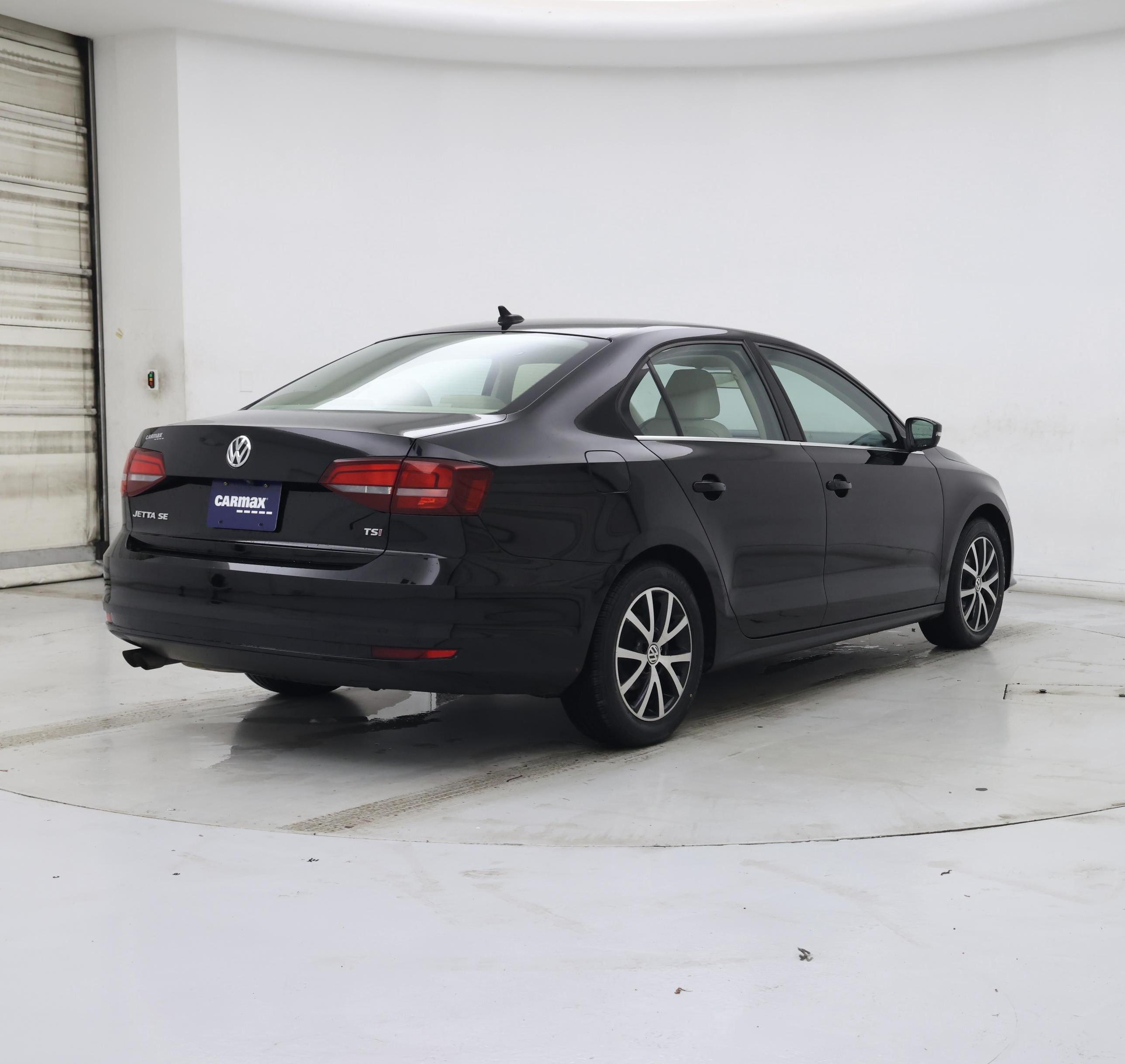 Thumbnail: 2017 Volkswagen Jetta - 8