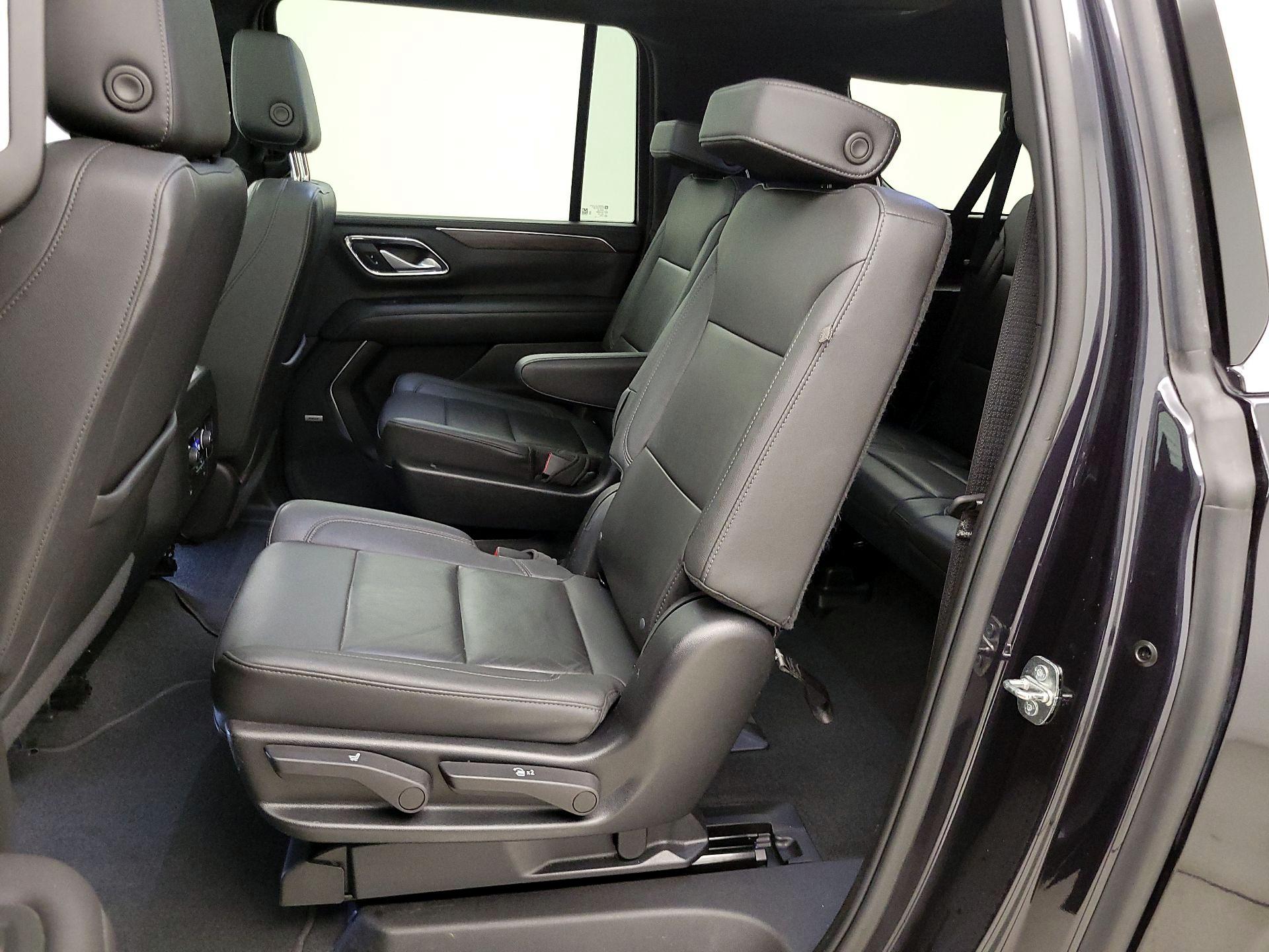 Thumbnail: 2022 Chevrolet Suburban - 20