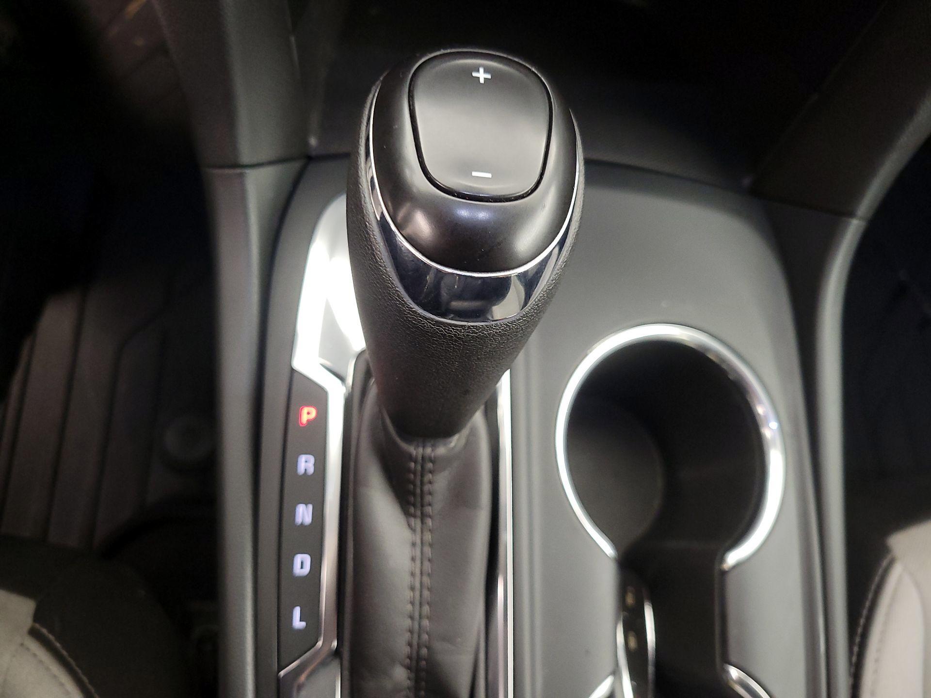 Thumbnail: 2020 Chevrolet Equinox - 17