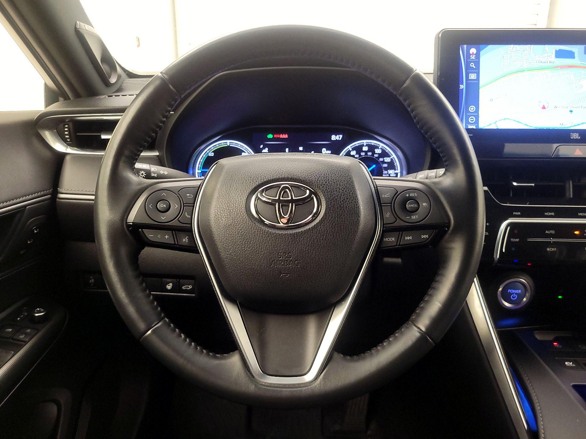 Thumbnail: 2021 Toyota Venza - 10