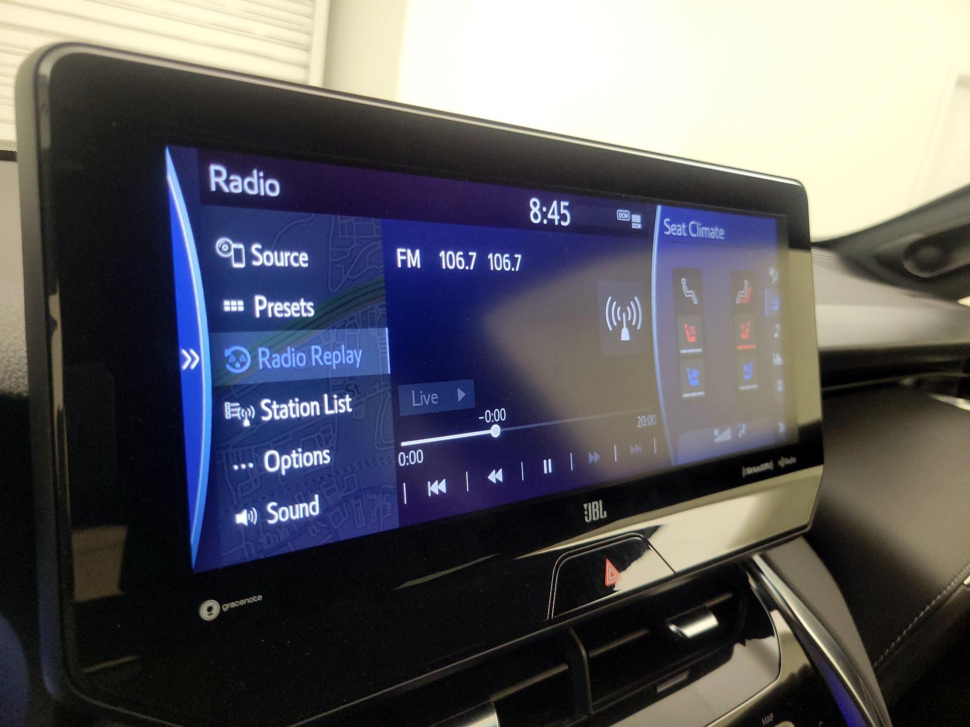 Thumbnail: 2021 Toyota Venza - 16