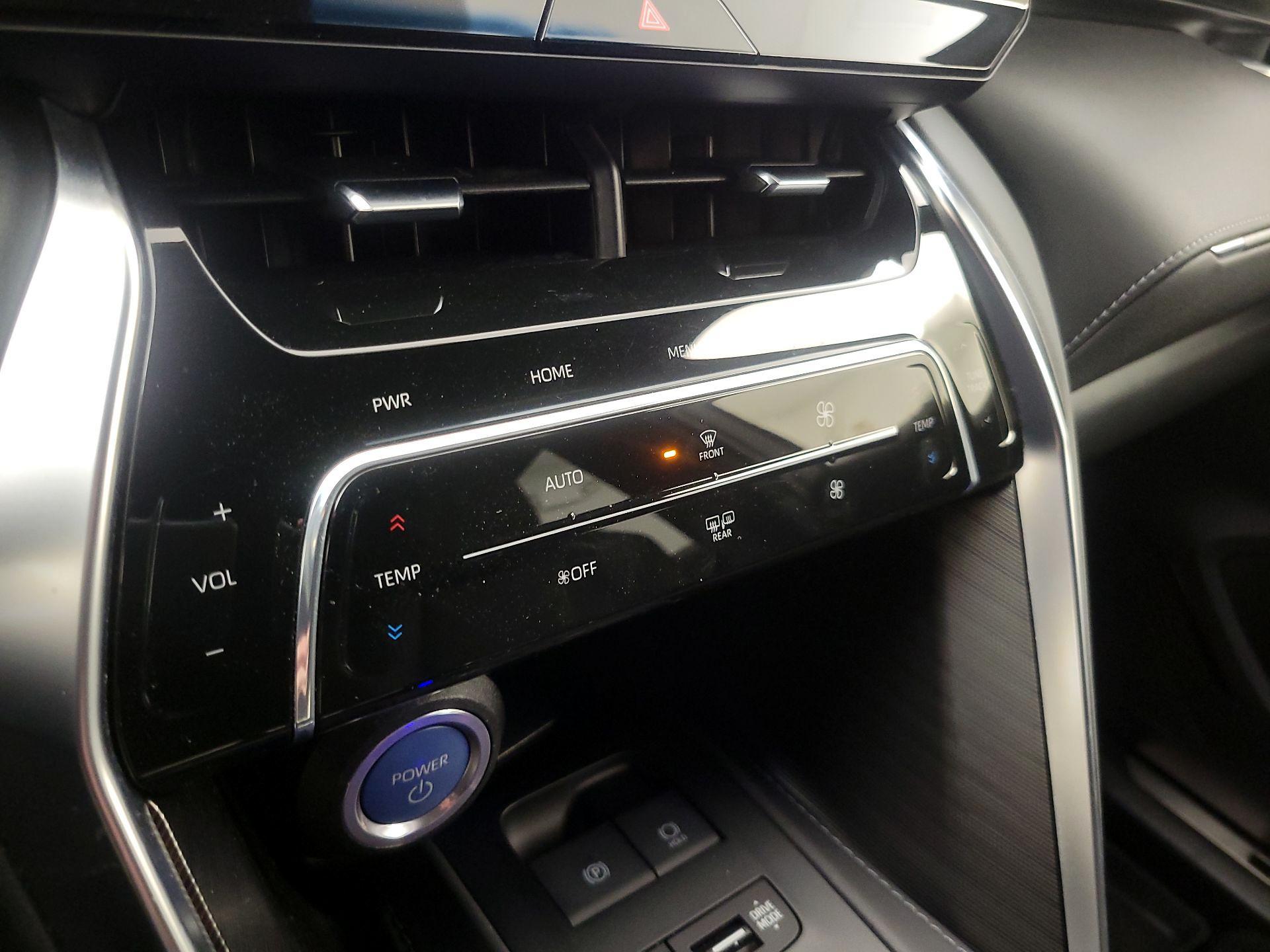 Thumbnail: 2021 Toyota Venza - 17