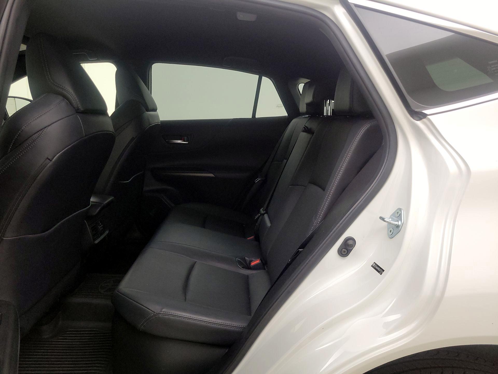 Thumbnail: 2021 Toyota Venza - 20