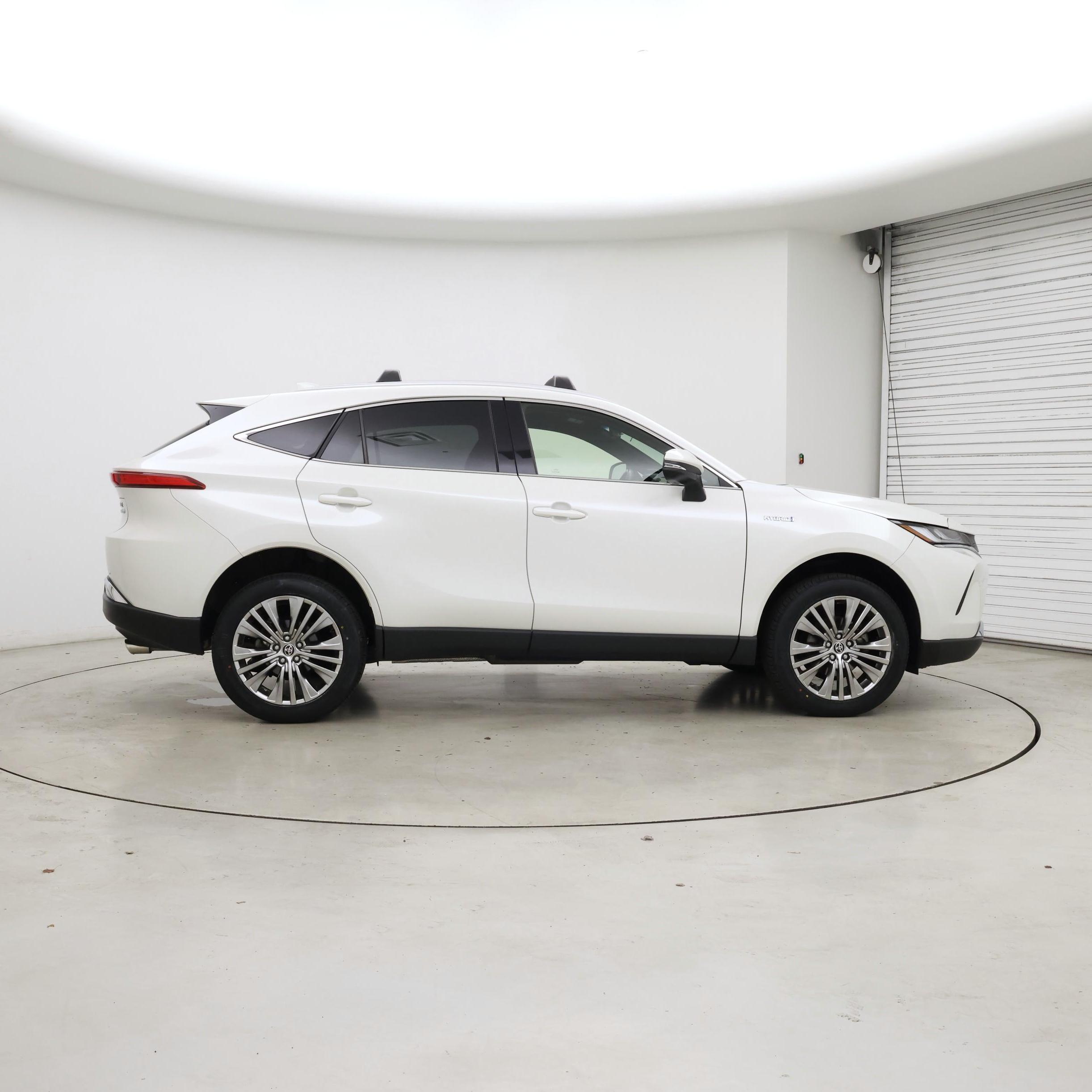 Thumbnail: 2021 Toyota Venza - 7