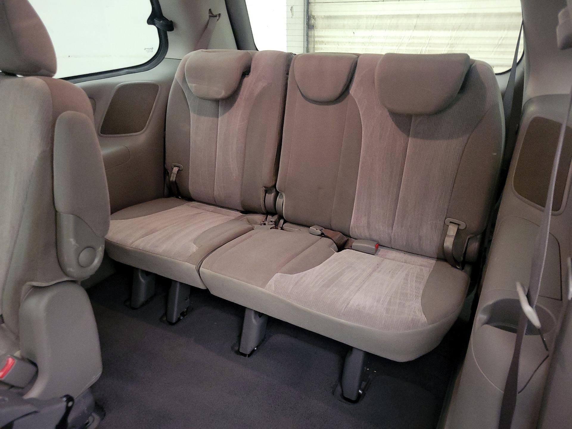 Thumbnail: 2014 Kia Sedona - 19