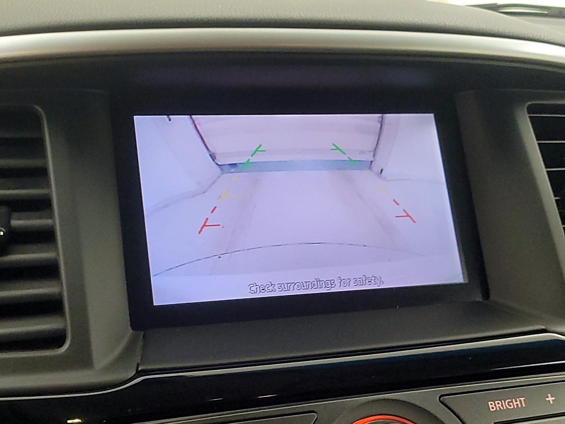 Thumbnail: 2016 Nissan Pathfinder - 14