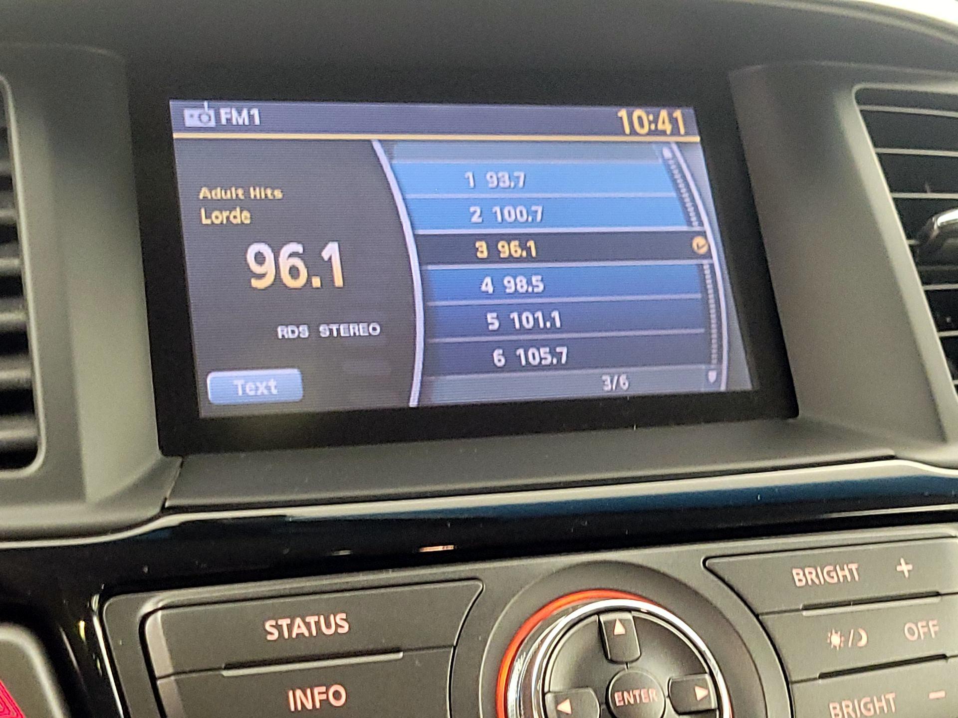 Thumbnail: 2016 Nissan Pathfinder - 15