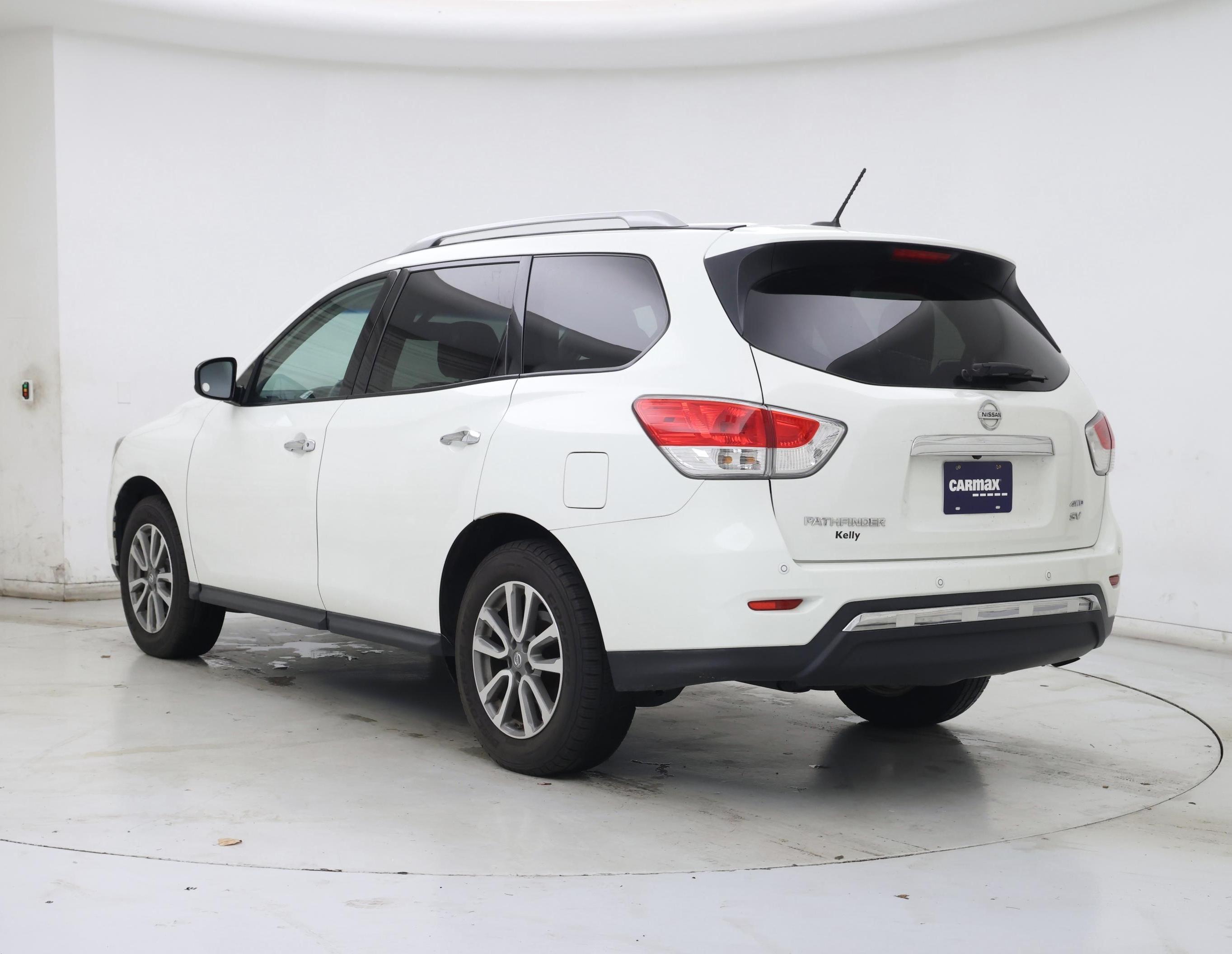 Thumbnail: 2016 Nissan Pathfinder - 2