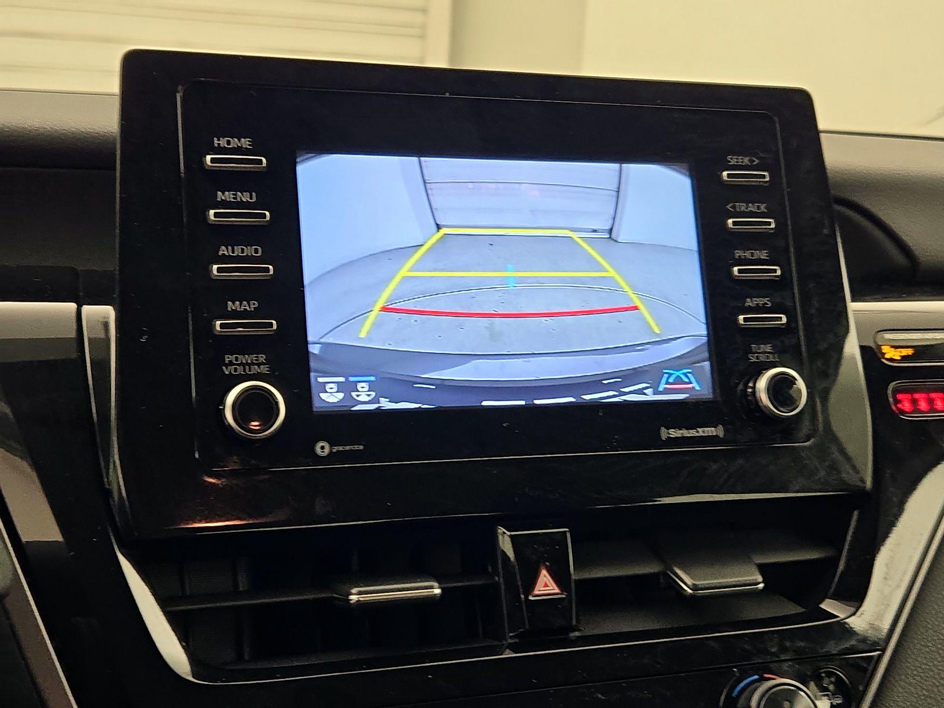 Thumbnail: 2022 Toyota Camry - 15