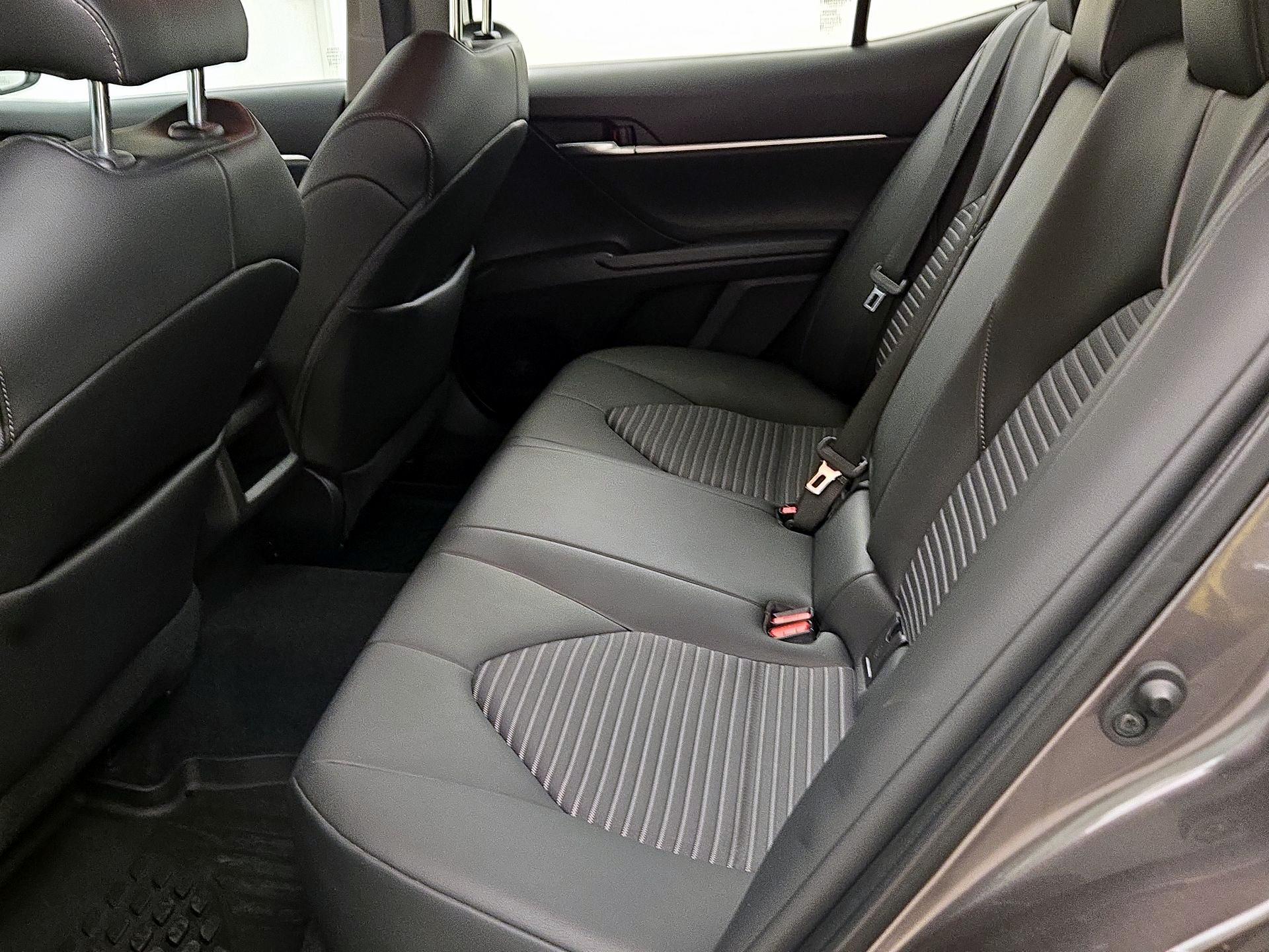 Thumbnail: 2022 Toyota Camry - 20