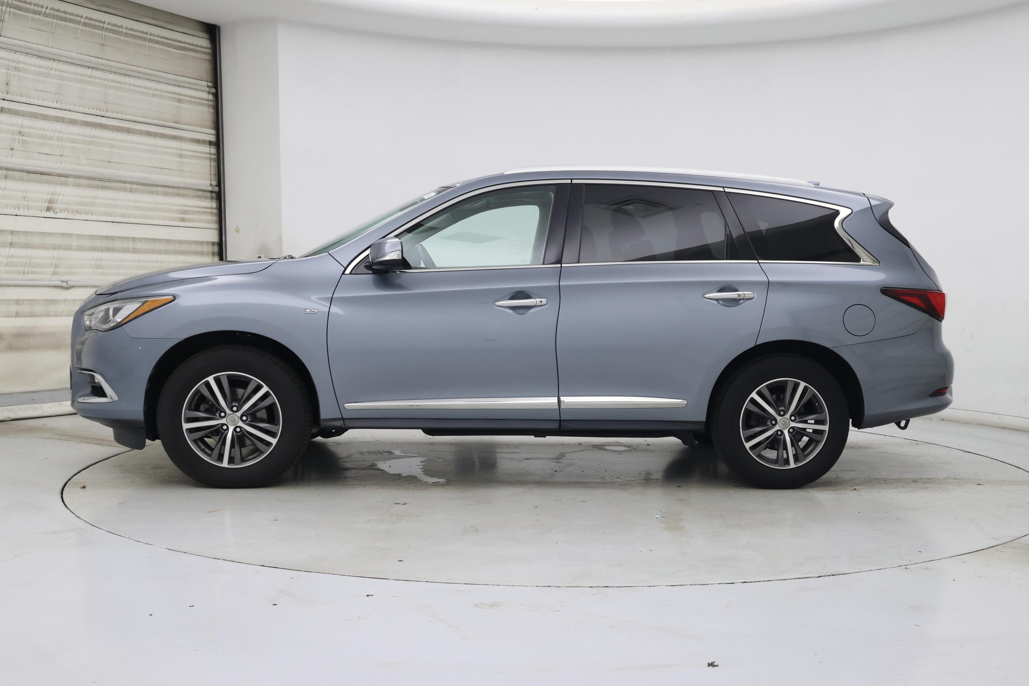 Thumbnail: 2017 INFINITI QX60 - 3