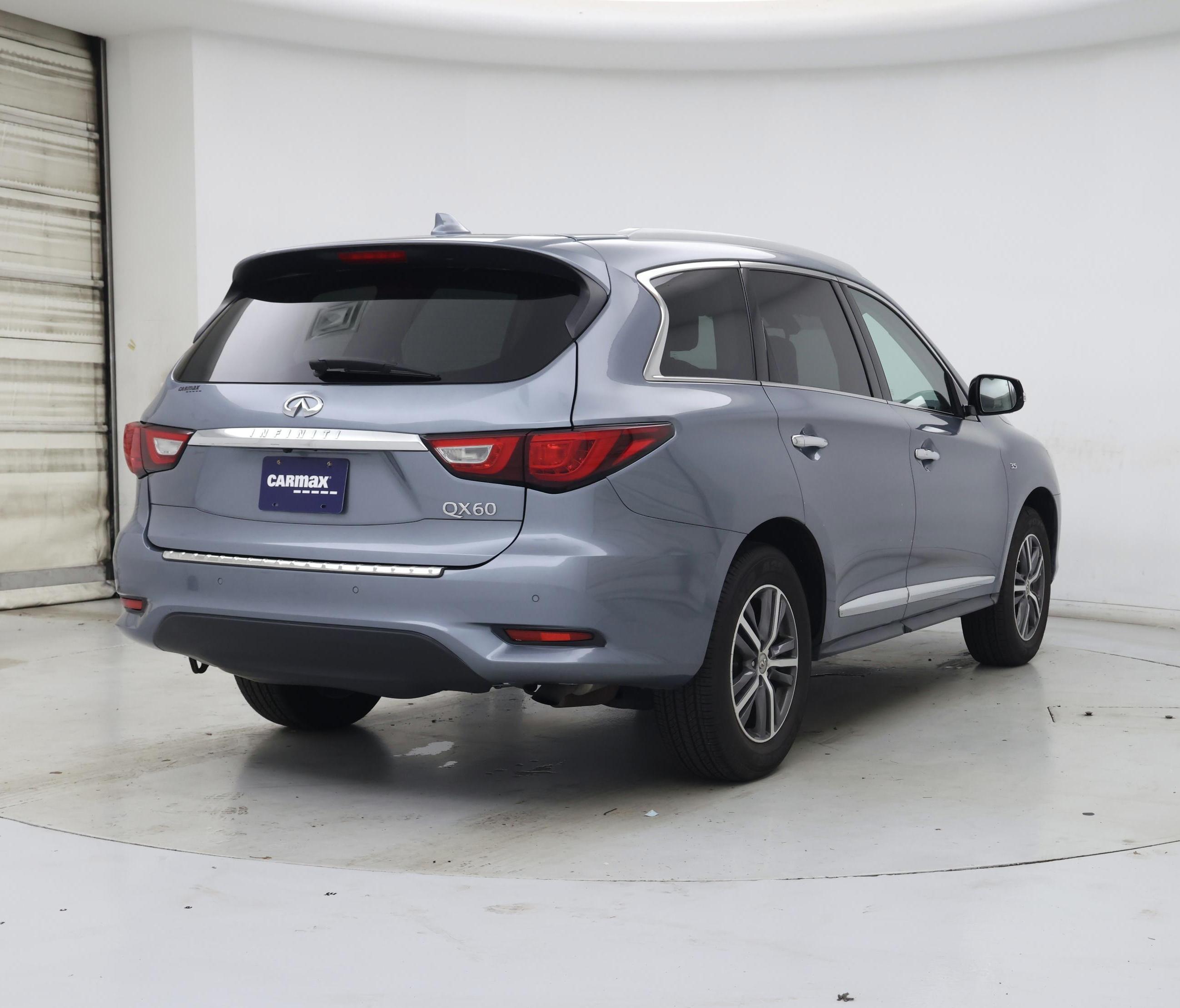 Thumbnail: 2017 INFINITI QX60 - 8