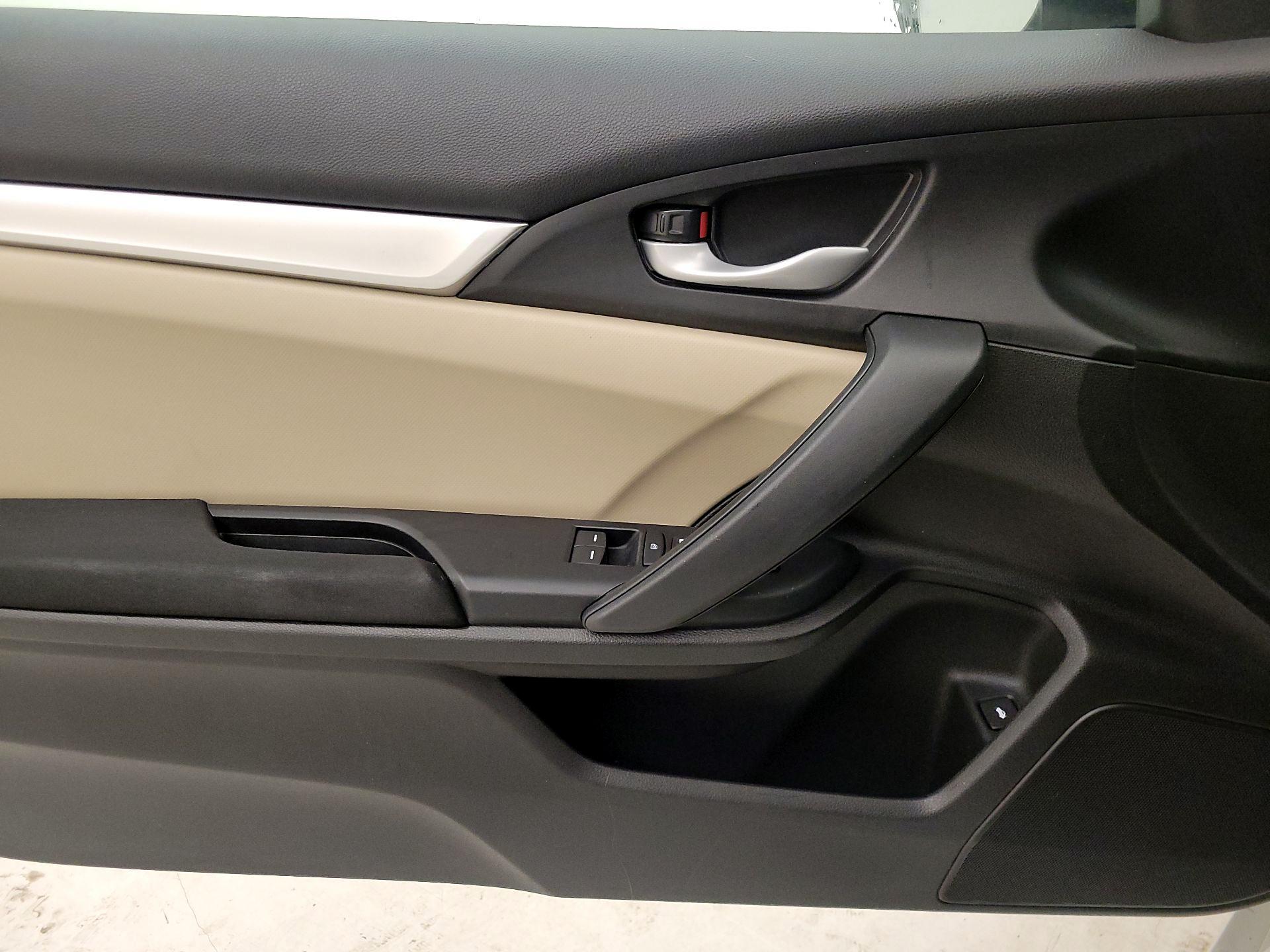 Thumbnail: 2017 Honda Civic - 12