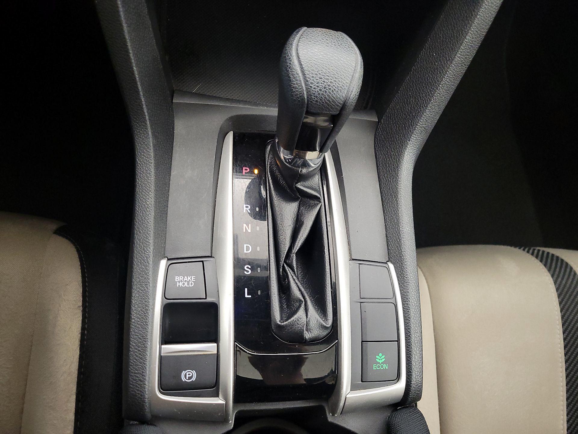 Thumbnail: 2017 Honda Civic - 17