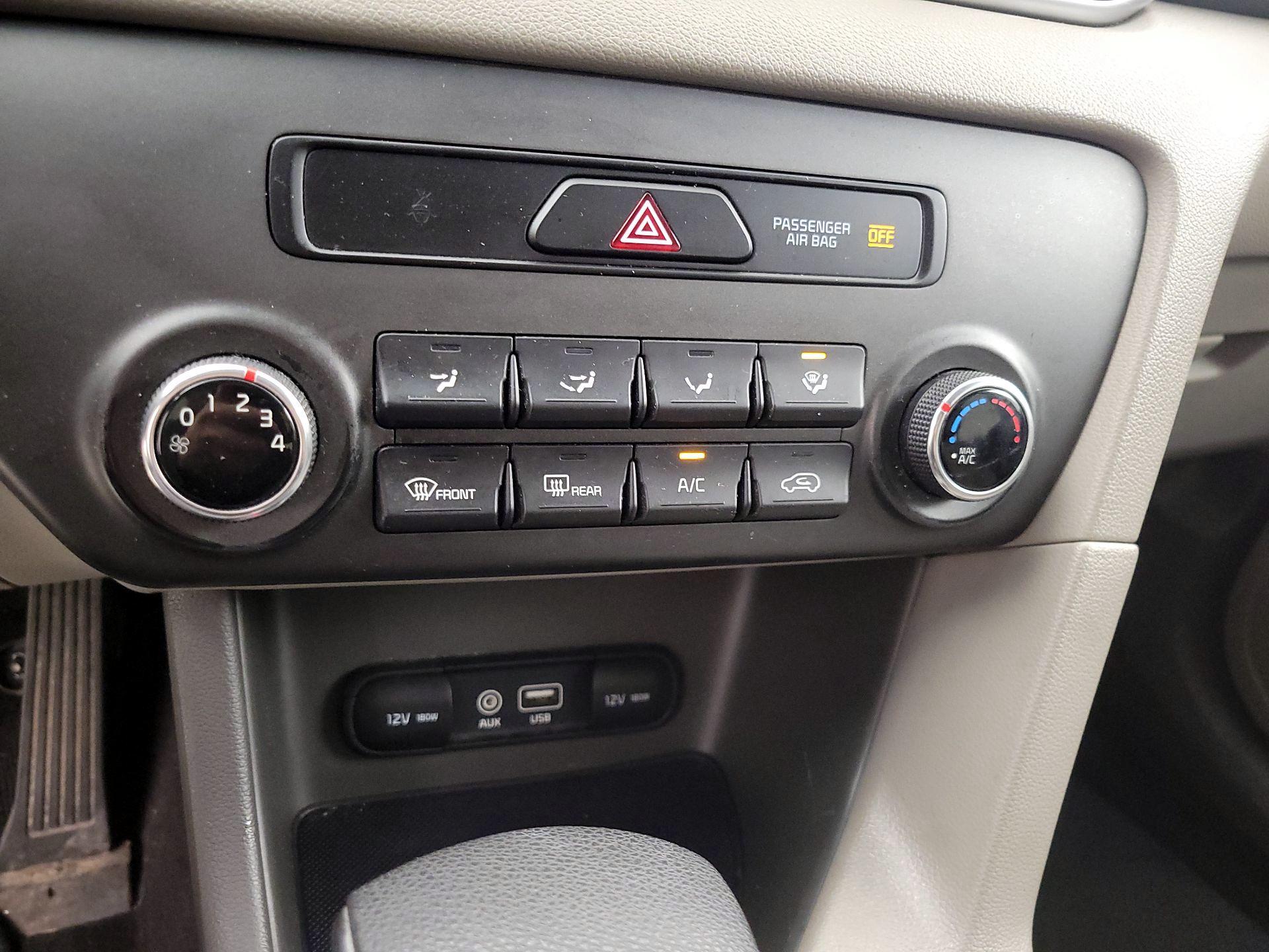 Thumbnail: 2019 Kia Sportage - 16