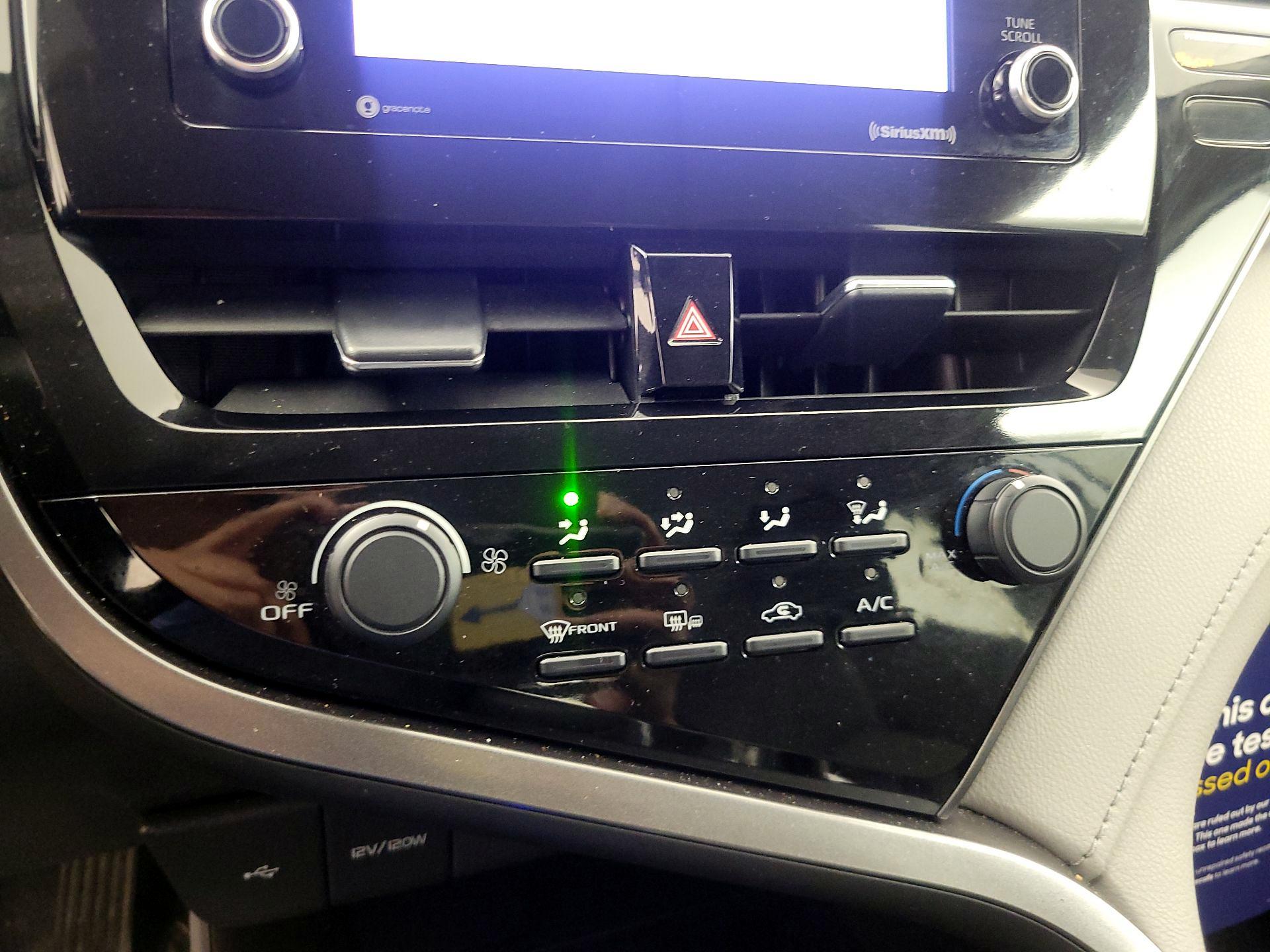 Thumbnail: 2021 Toyota Camry - 16