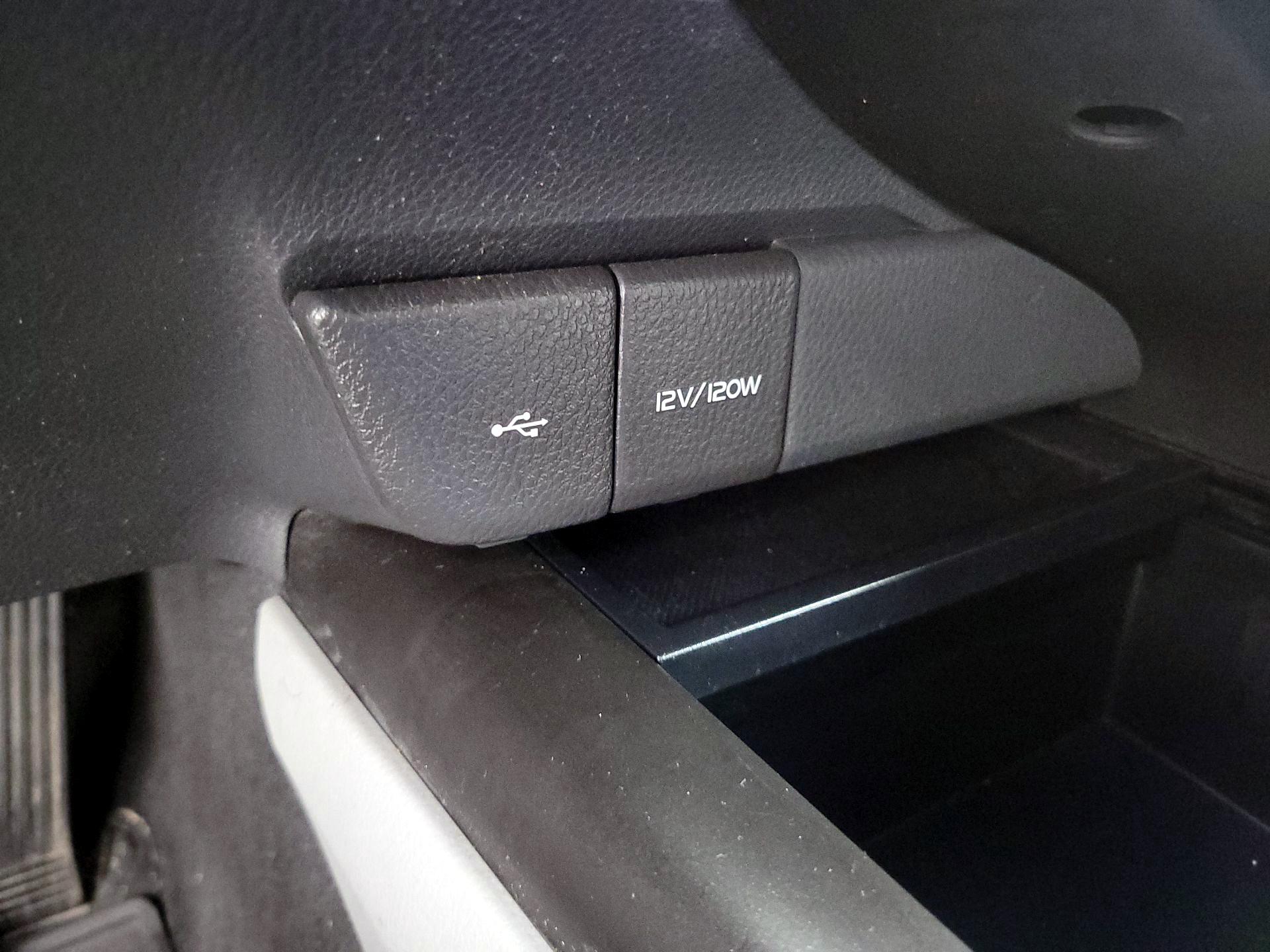 Thumbnail: 2021 Toyota Camry - 18