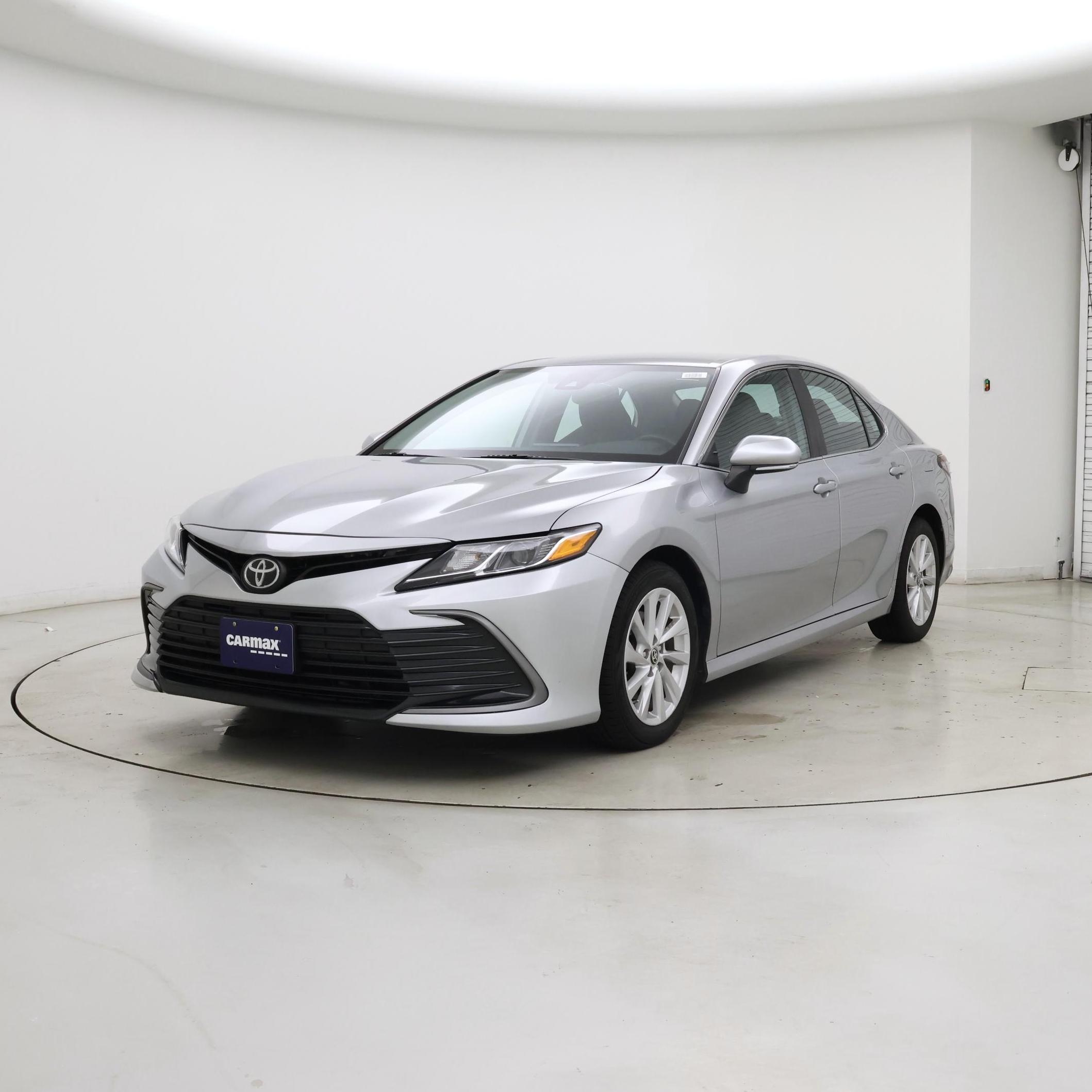 Thumbnail: 2021 Toyota Camry - 4