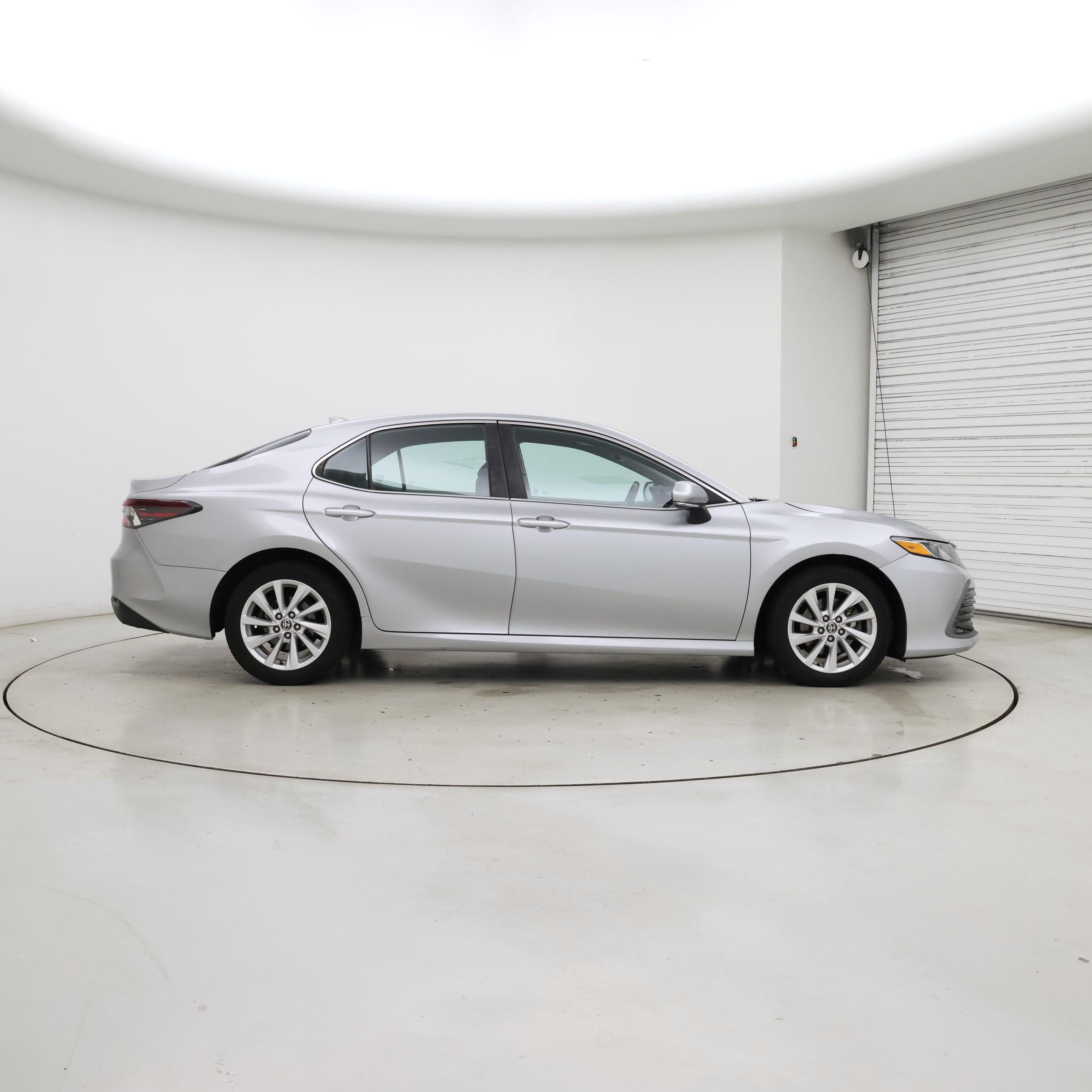 Thumbnail: 2021 Toyota Camry - 7