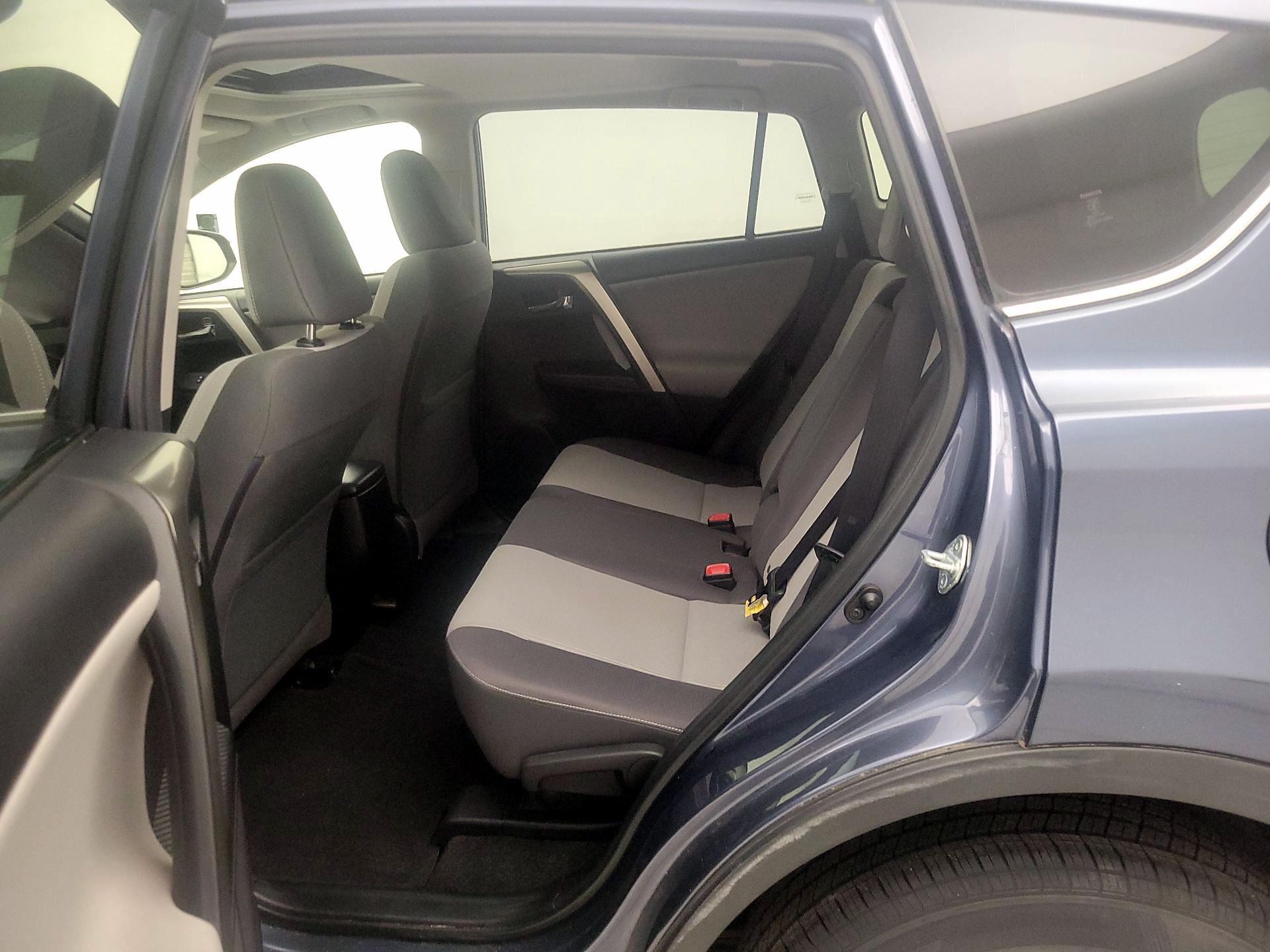 Thumbnail: 2014 Toyota RAV4 - 20