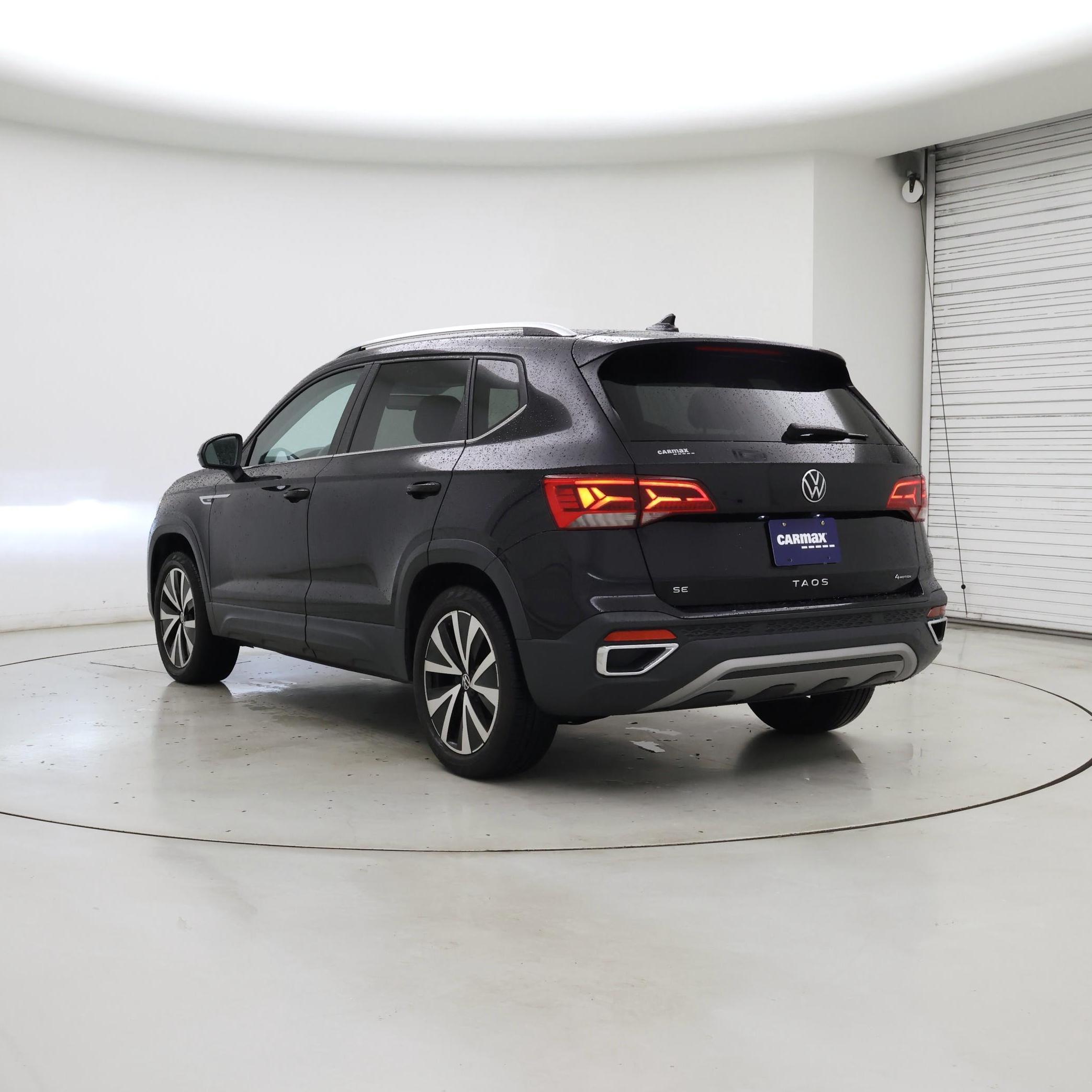 Thumbnail: 2022 Volkswagen Taos - 2