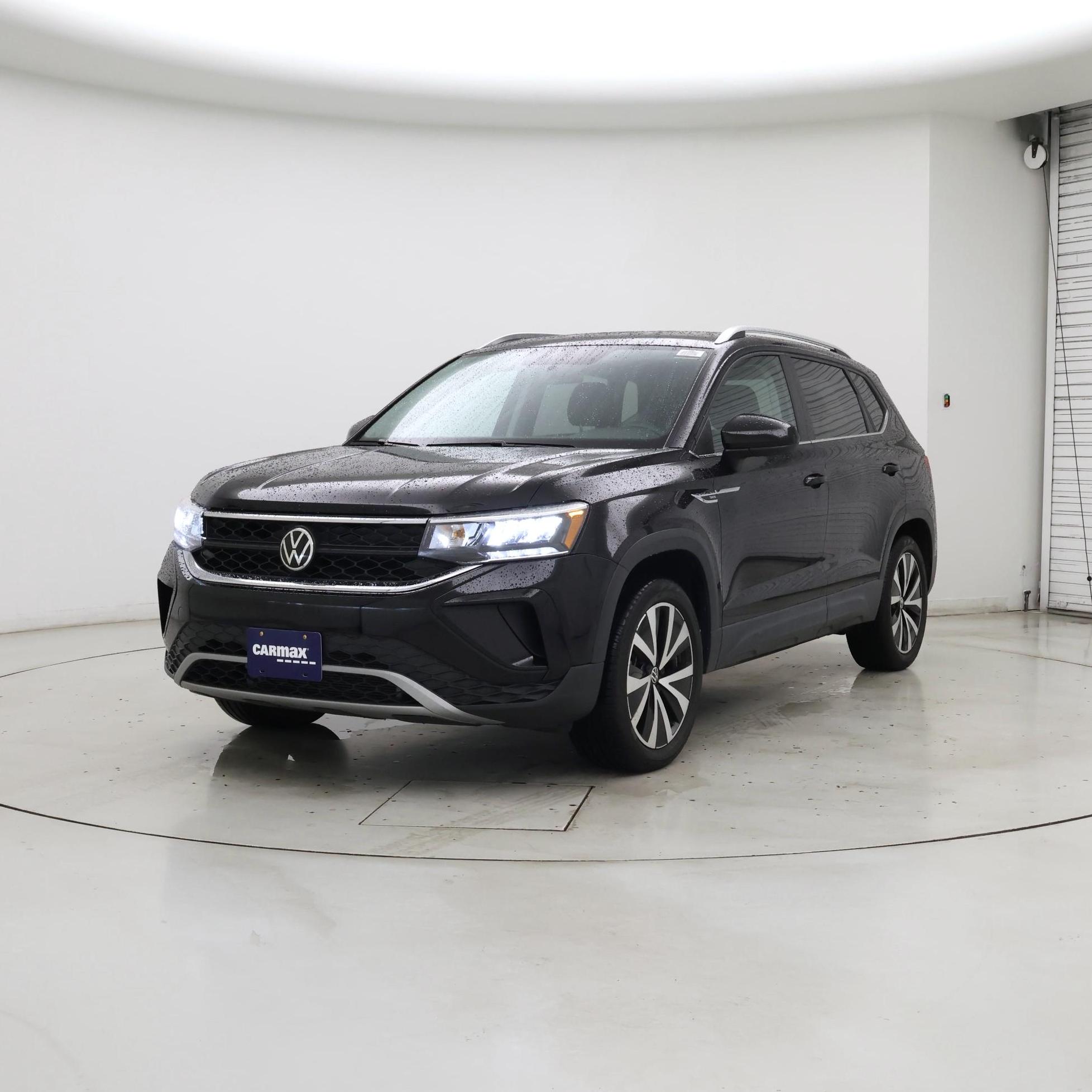 Thumbnail: 2022 Volkswagen Taos - 4