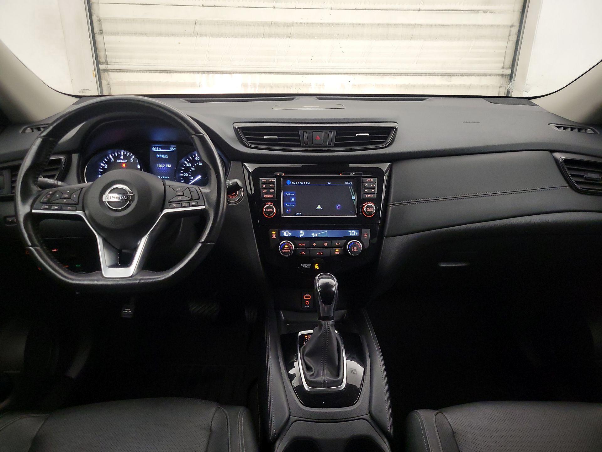 Thumbnail: 2017 Nissan Rogue - 9