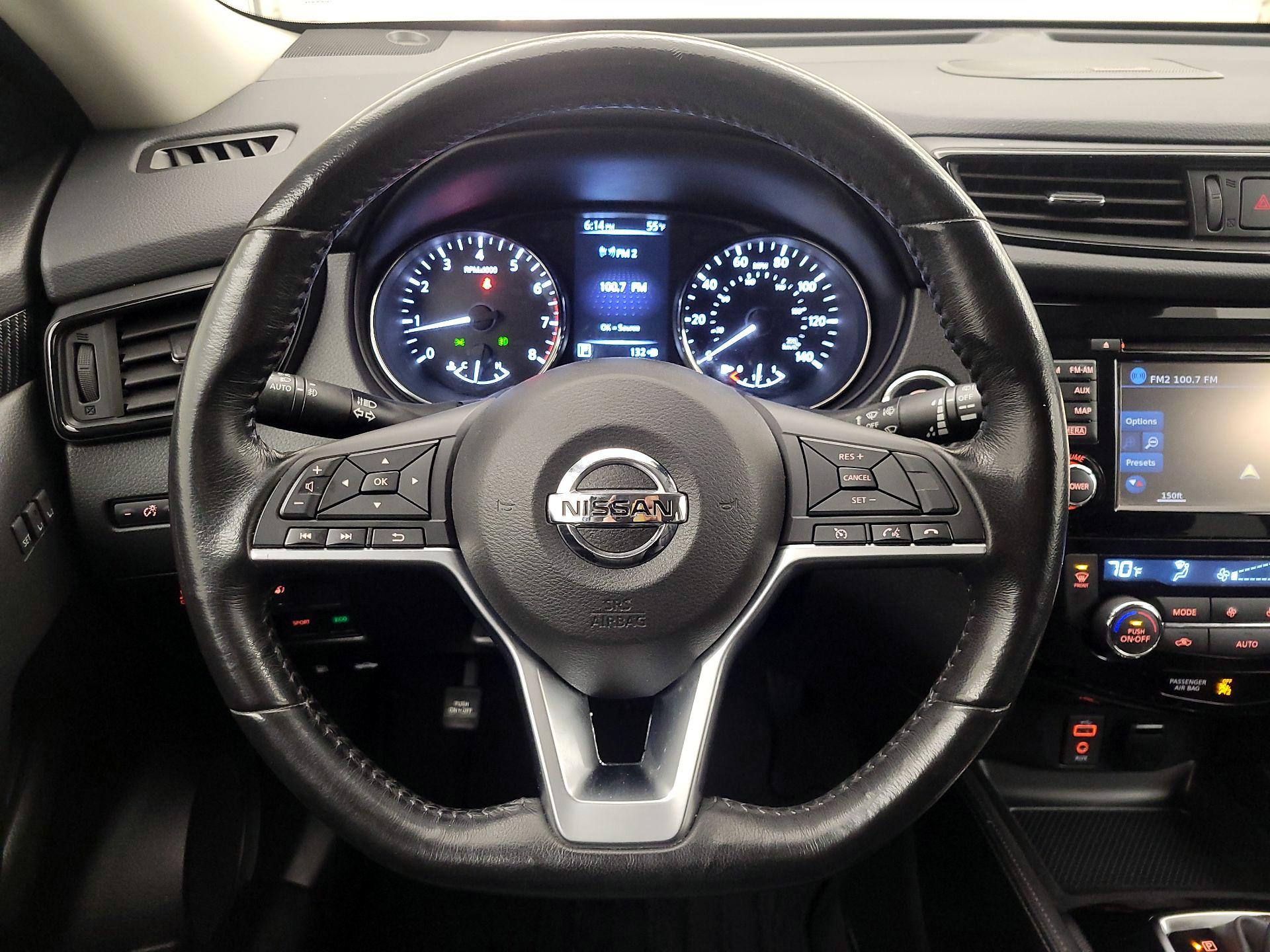 Thumbnail: 2017 Nissan Rogue - 10