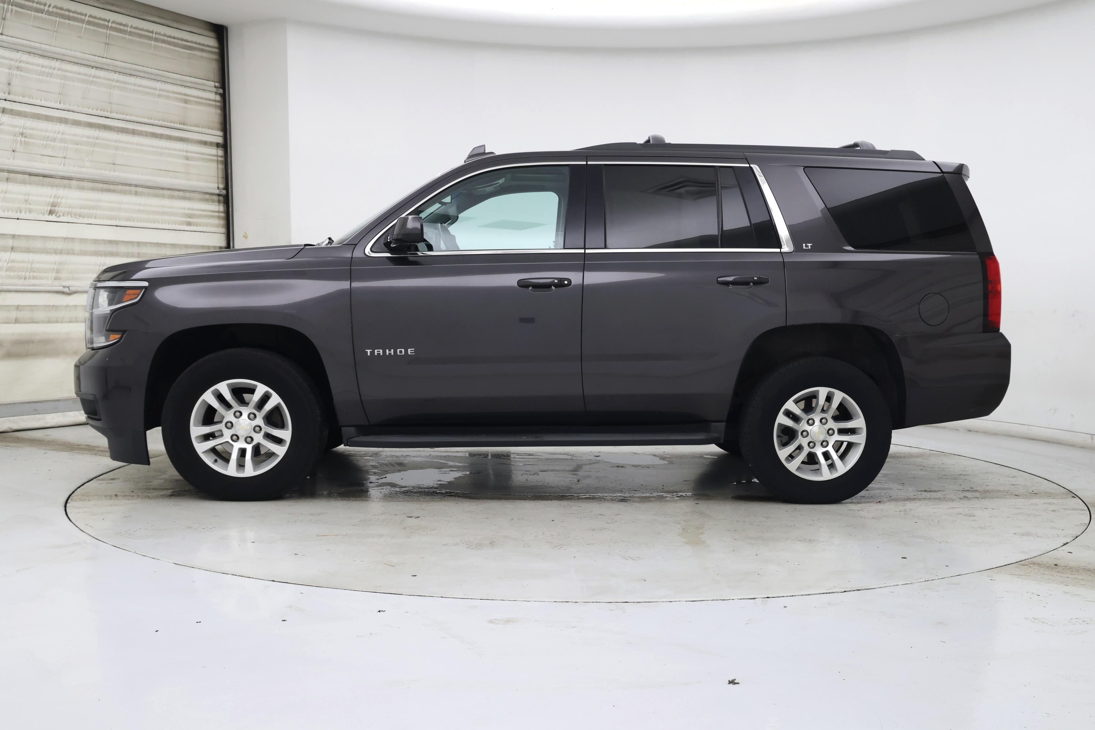 Thumbnail: 2017 Chevrolet Tahoe - 3