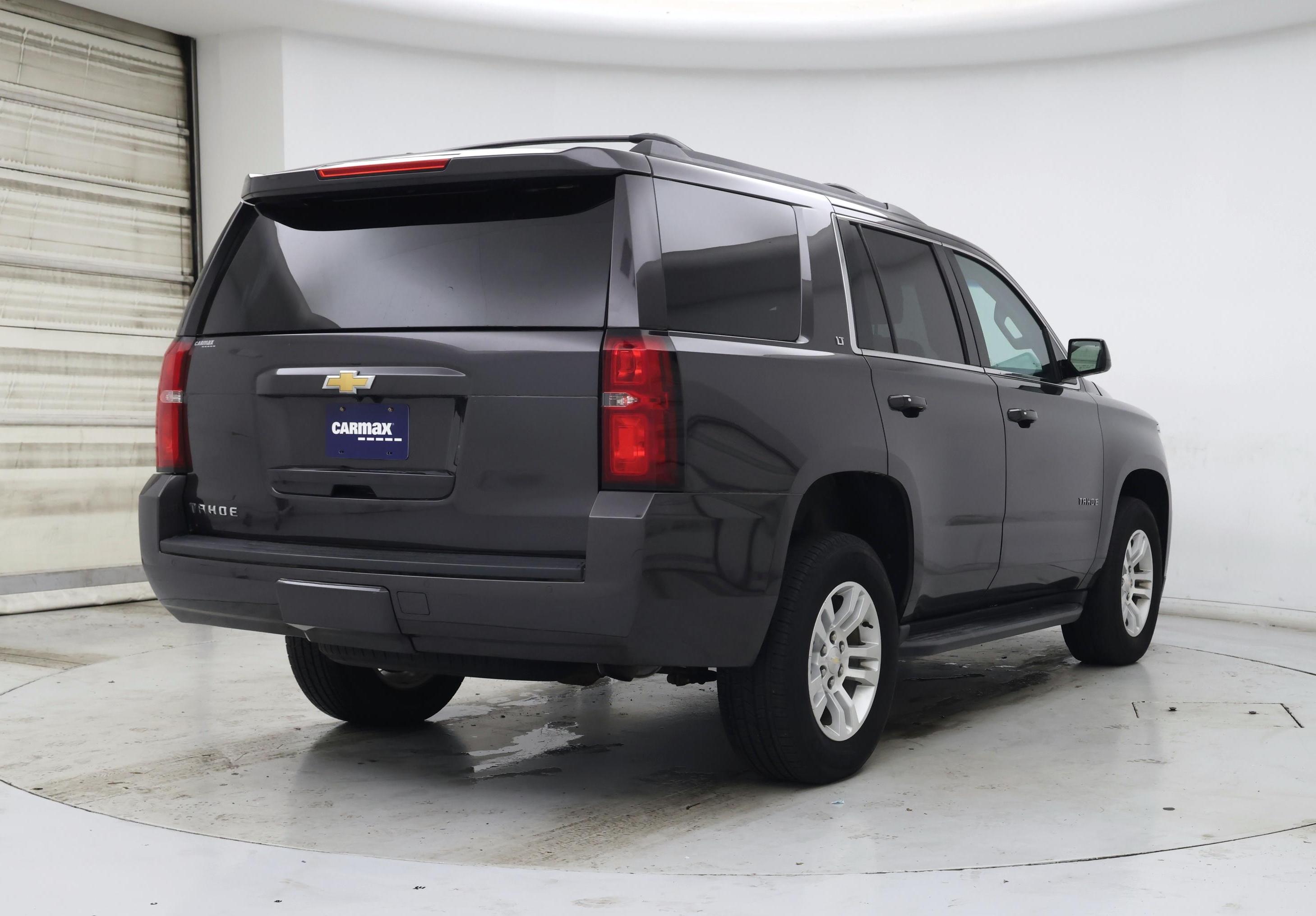 Thumbnail: 2017 Chevrolet Tahoe - 8