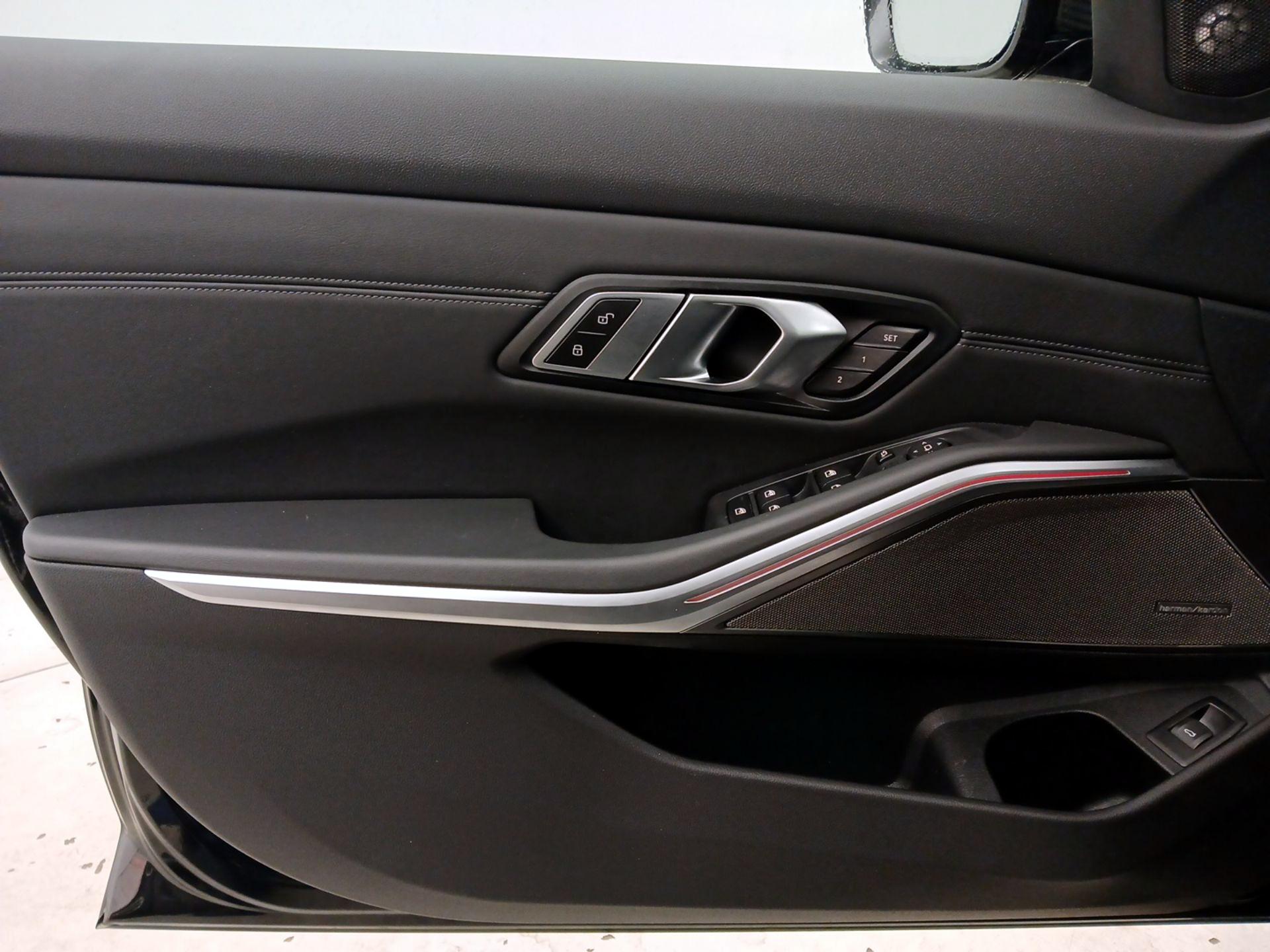 Thumbnail: 2022 BMW M3 - 12