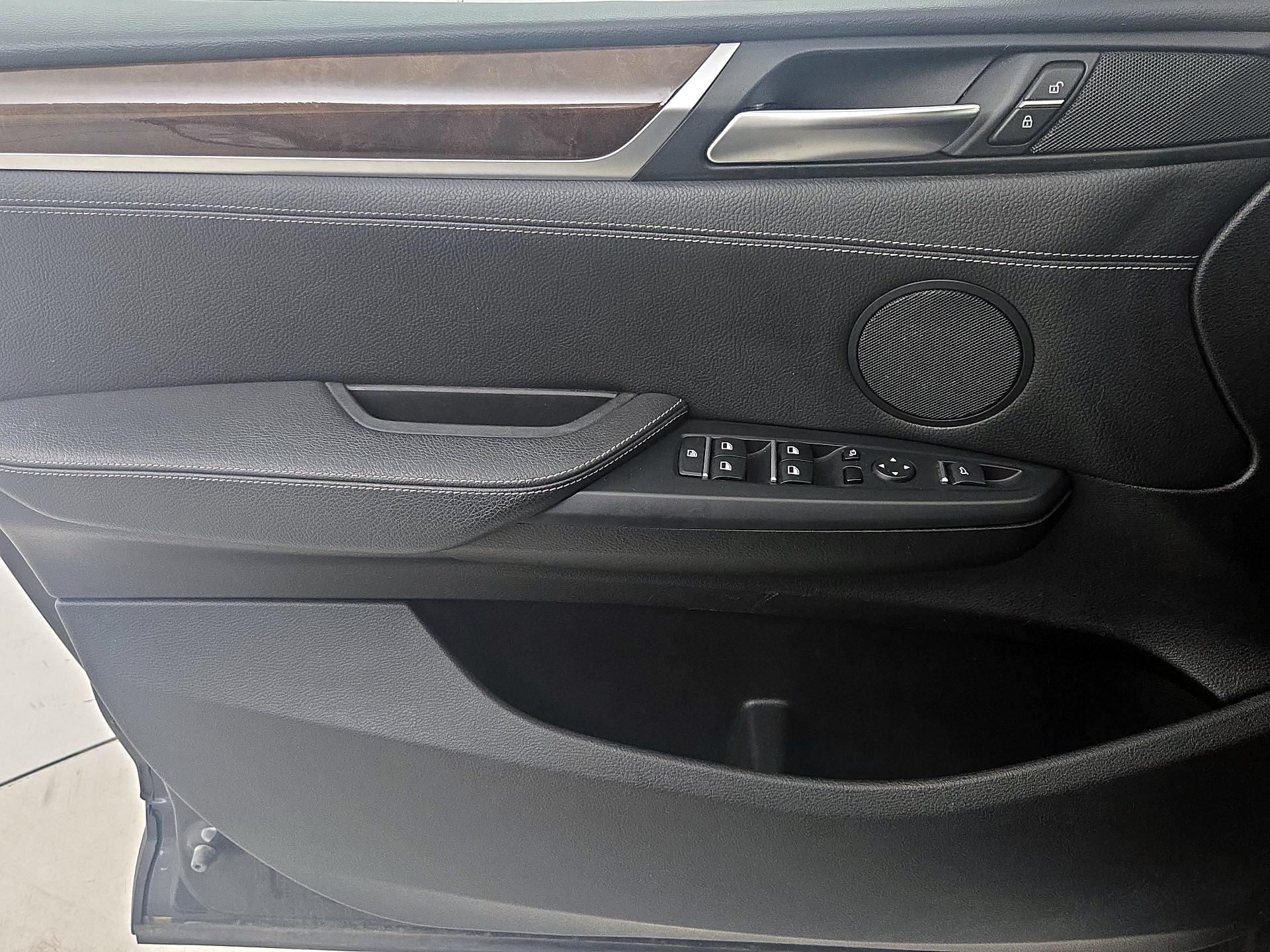 Thumbnail: 2016 BMW X3 - 12