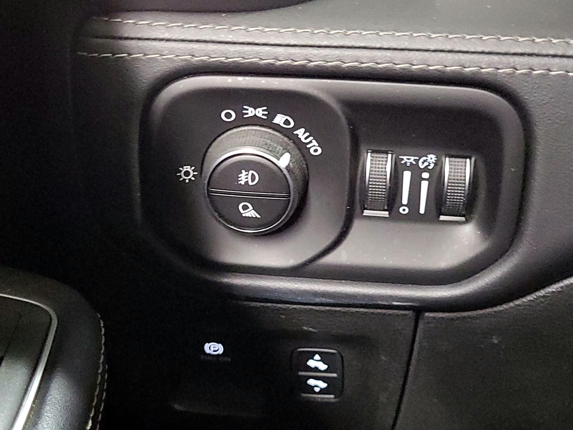 Thumbnail: 2021 RAM 1500 - 13