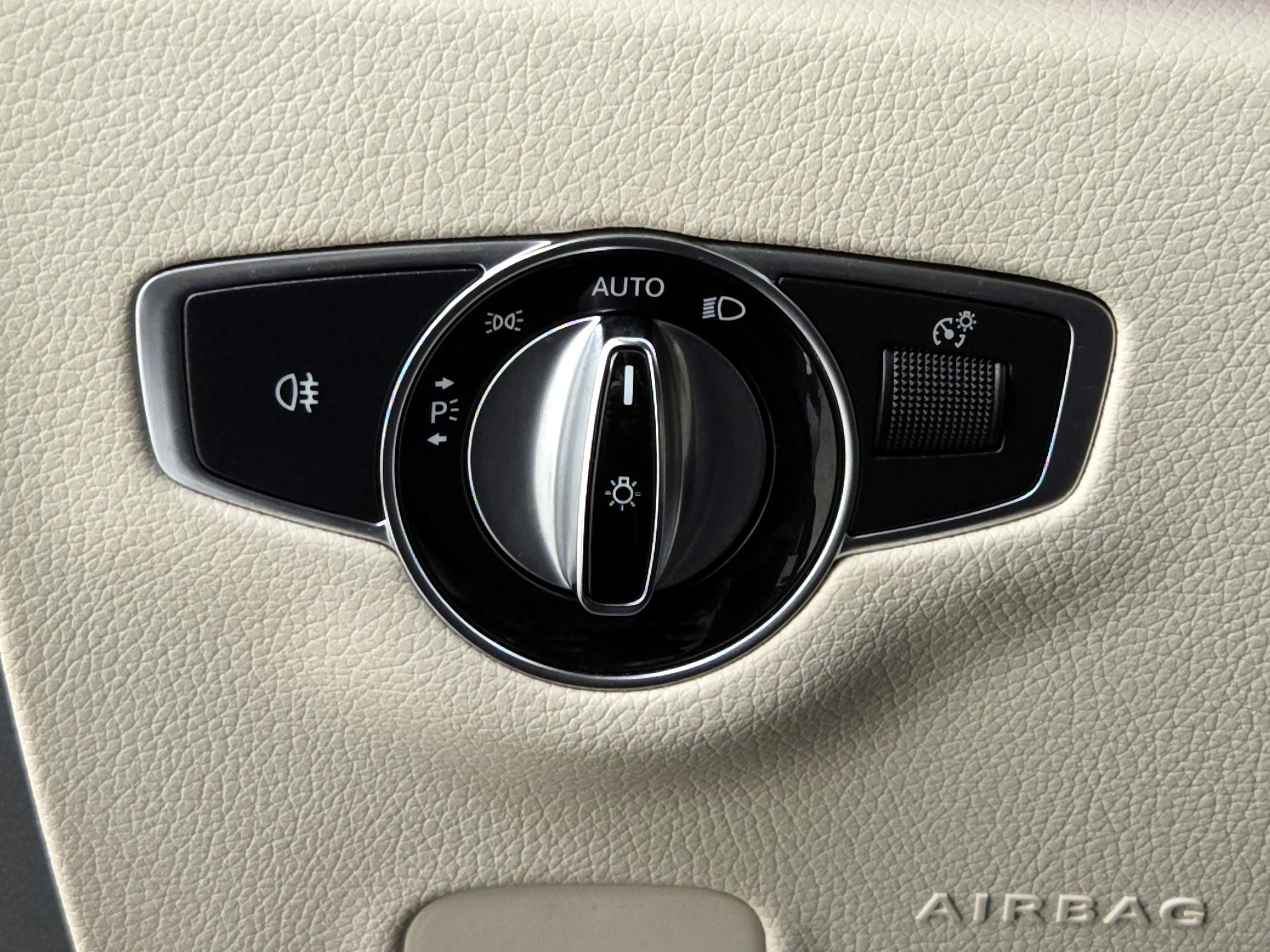 Thumbnail: 2019 Mercedes-Benz E-Class - 13